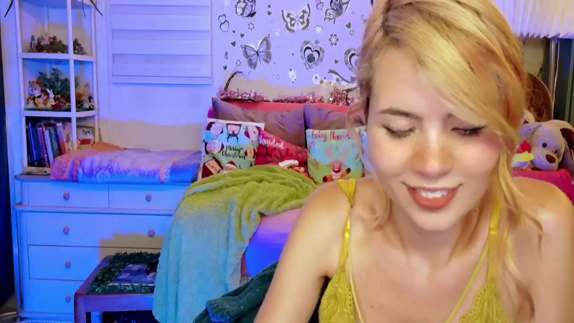 Gallery image thumbnail from ImFreedom's myfreecams stream on, 12/28/2025, 01:02 image 1 of 20