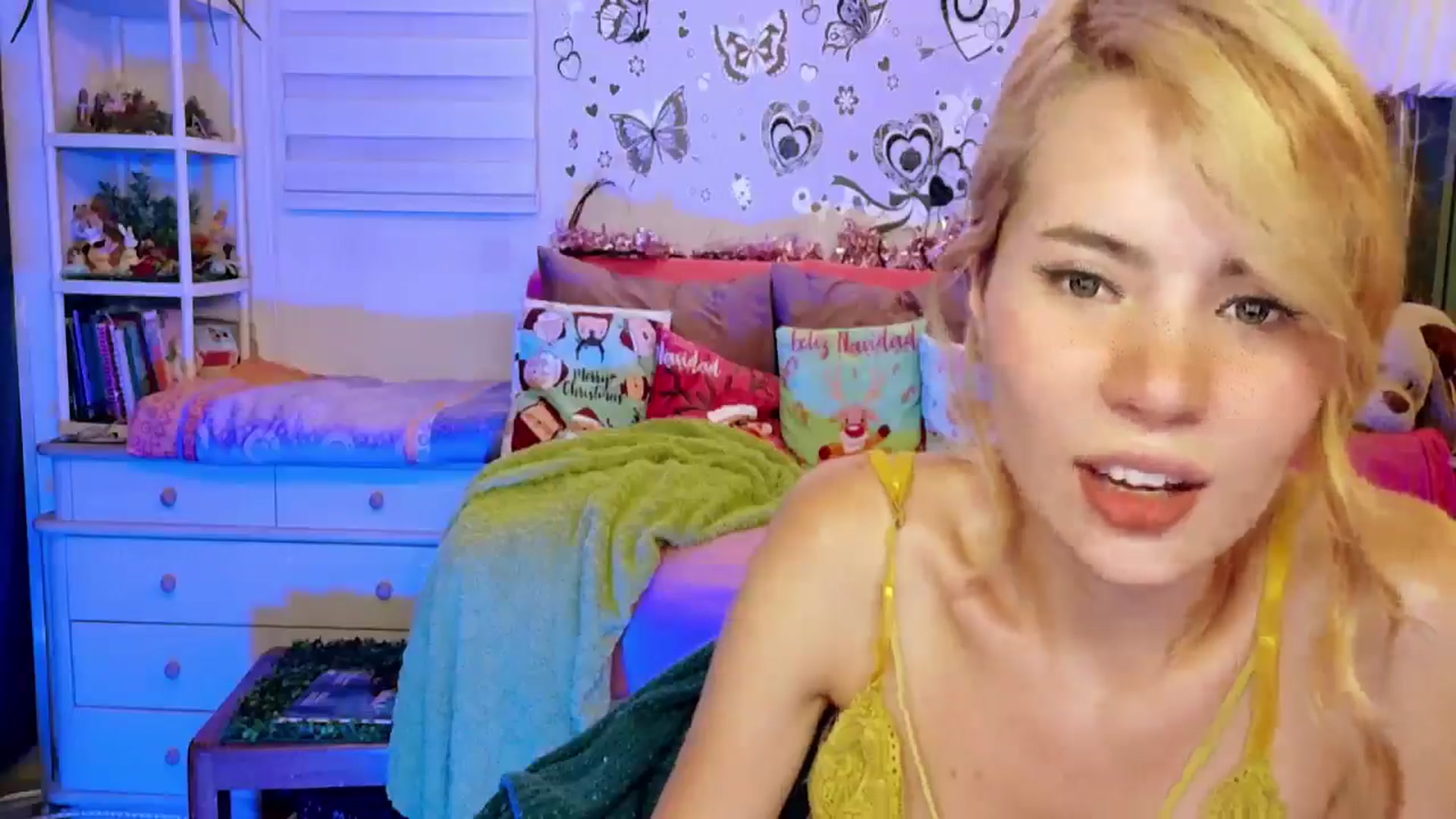 Gallery image thumbnail from ImFreedom's myfreecams stream on, 12/28/2025, 01:02 image 4 of 20