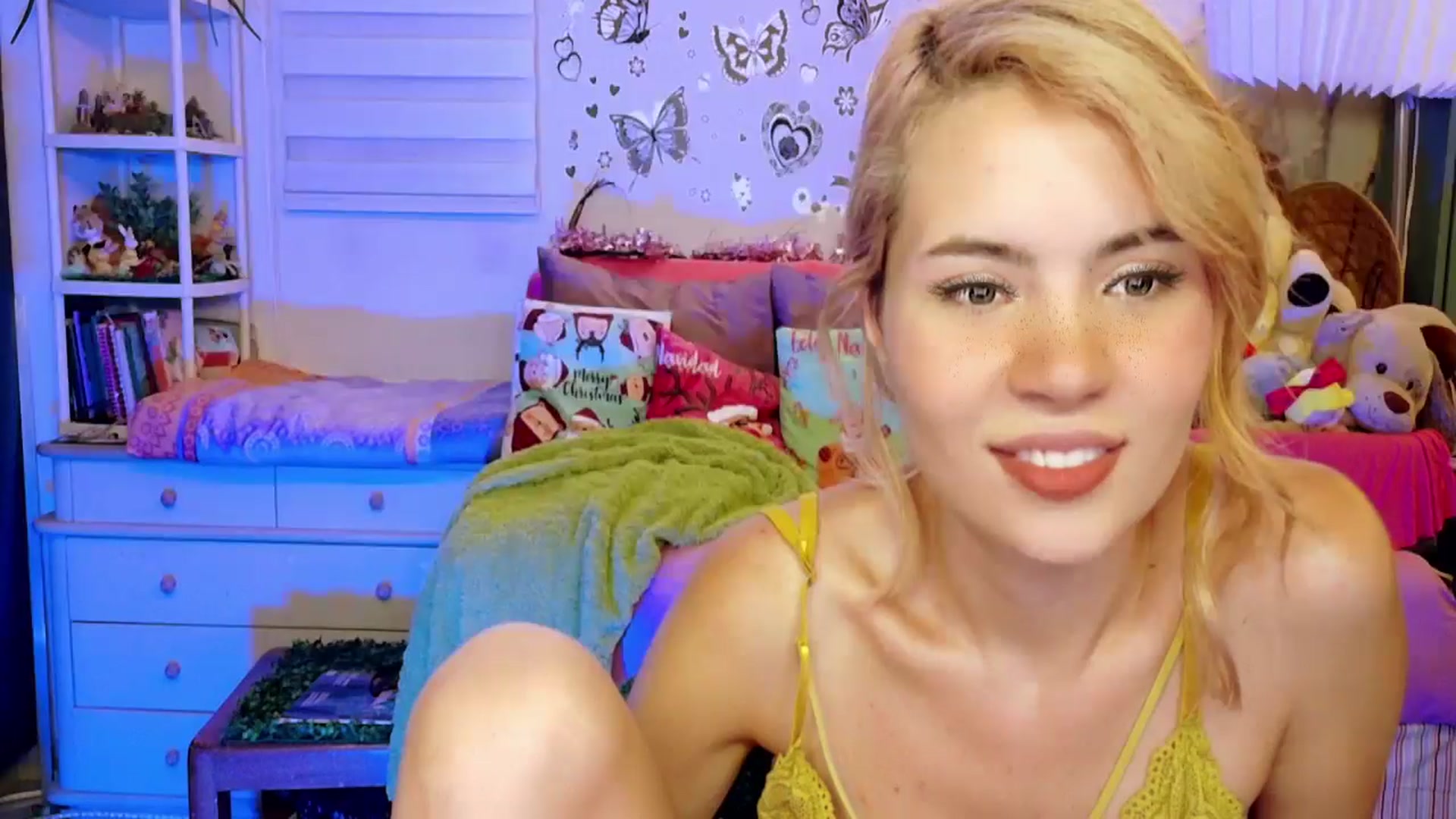 Gallery image thumbnail from ImFreedom's myfreecams stream on, 12/28/2025, 01:02 image 8 of 20