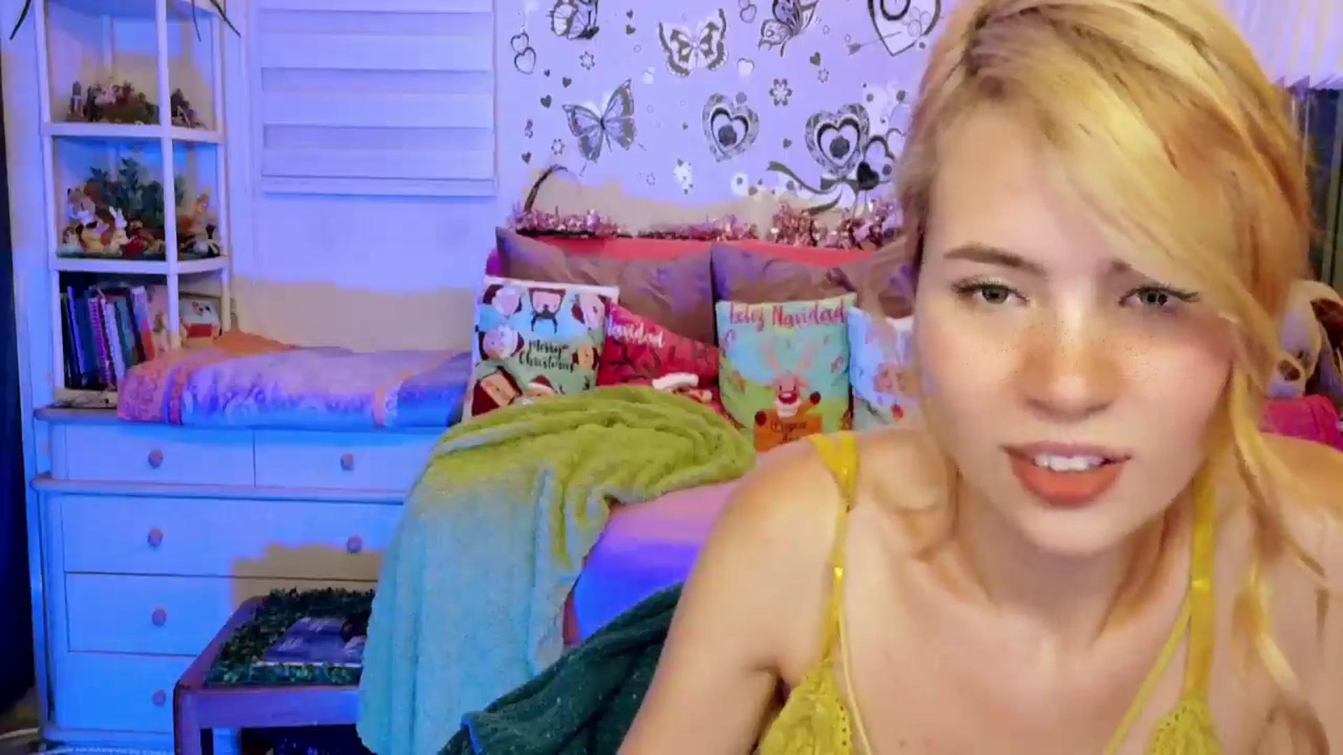 Gallery image thumbnail from ImFreedom's myfreecams stream on, 12/28/2025, 01:02 image 5 of 20