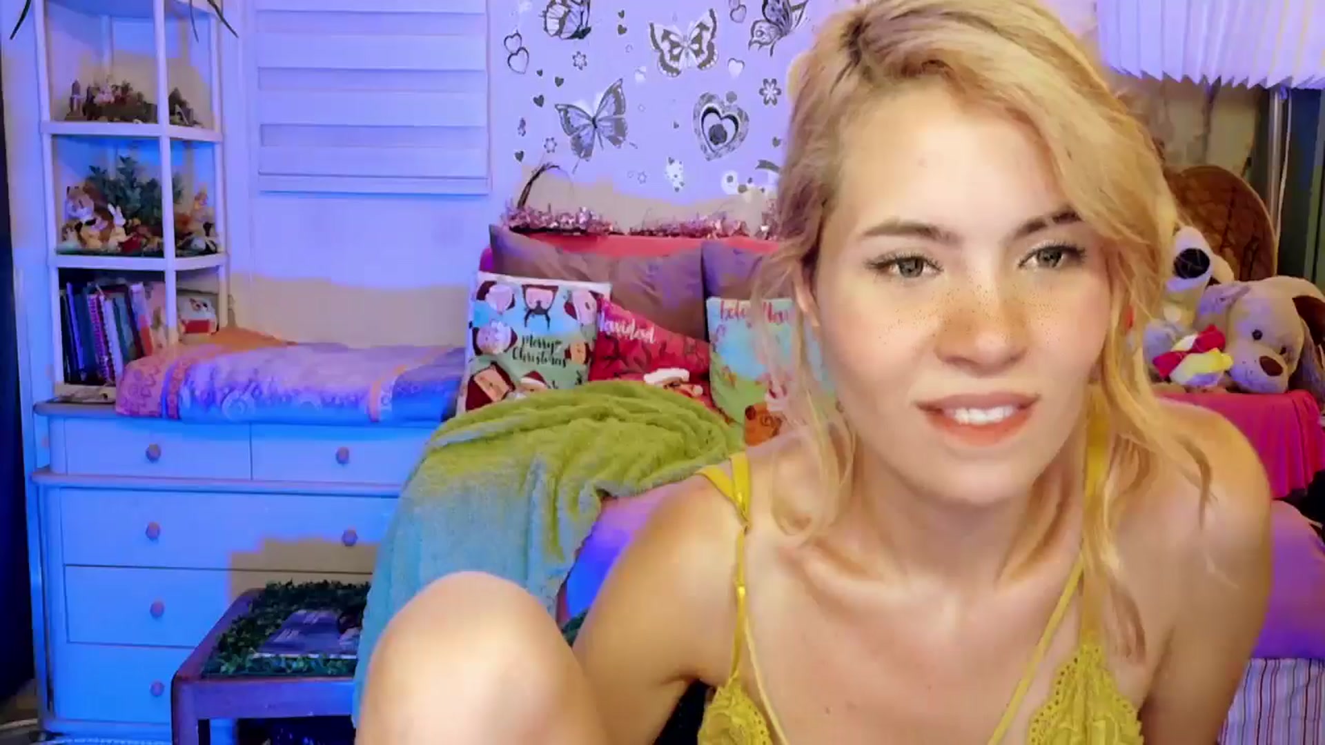 Gallery image thumbnail from ImFreedom's myfreecams stream on, 12/28/2025, 01:02 image 9 of 20