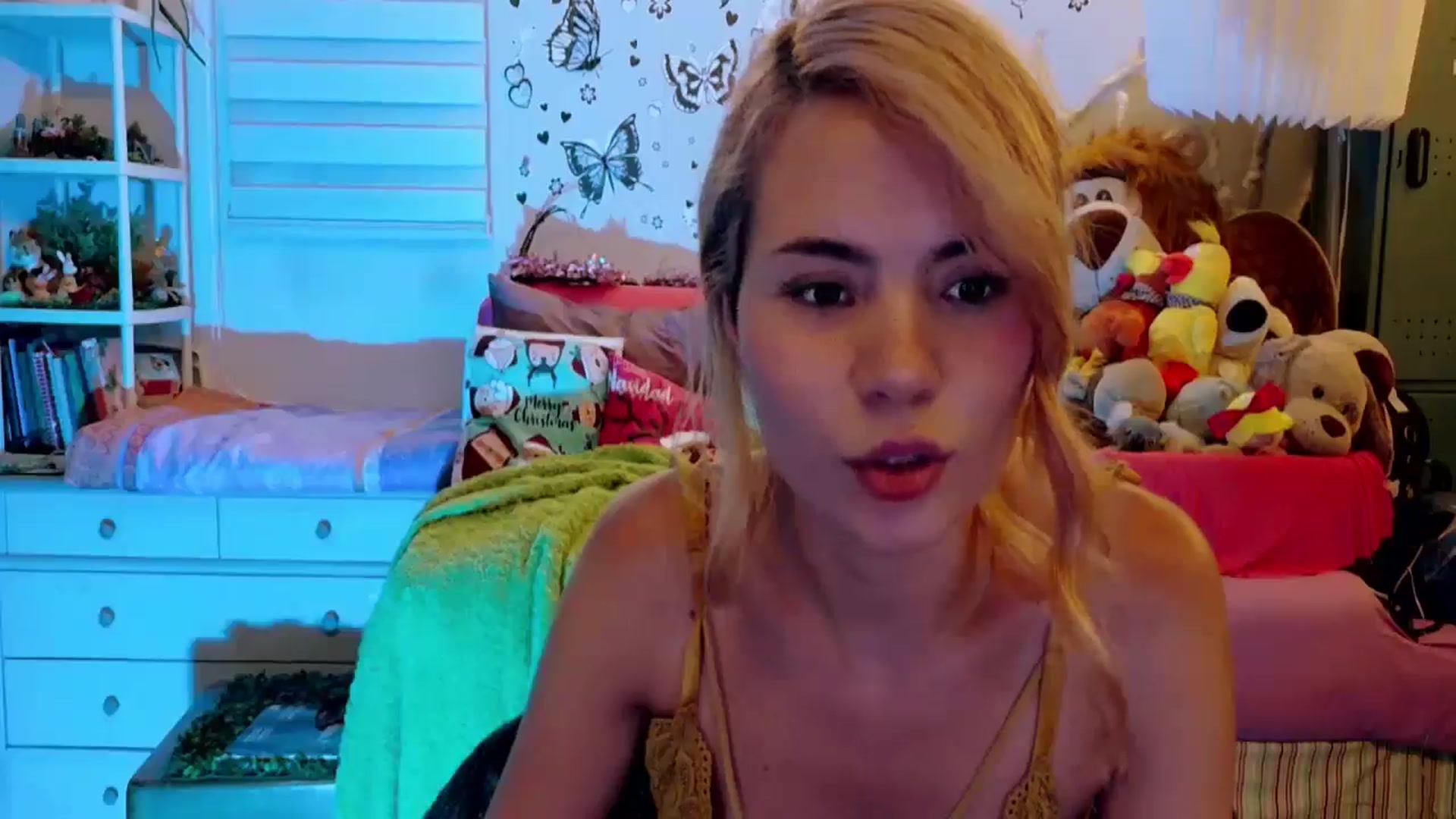 Gallery image thumbnail from ImFreedom's myfreecams stream on, 12/28/2025, 01:21 image 16 of 20