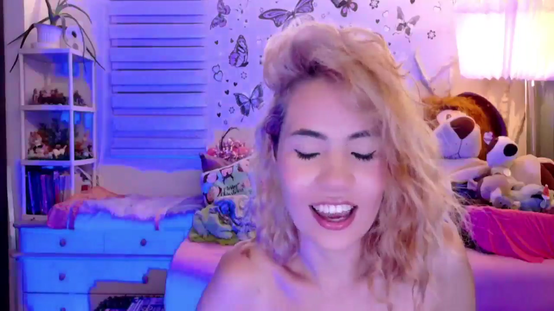 Gallery image thumbnail from ImFreedom's myfreecams stream on, 01/06/2026, 02:18 image 16 of 20