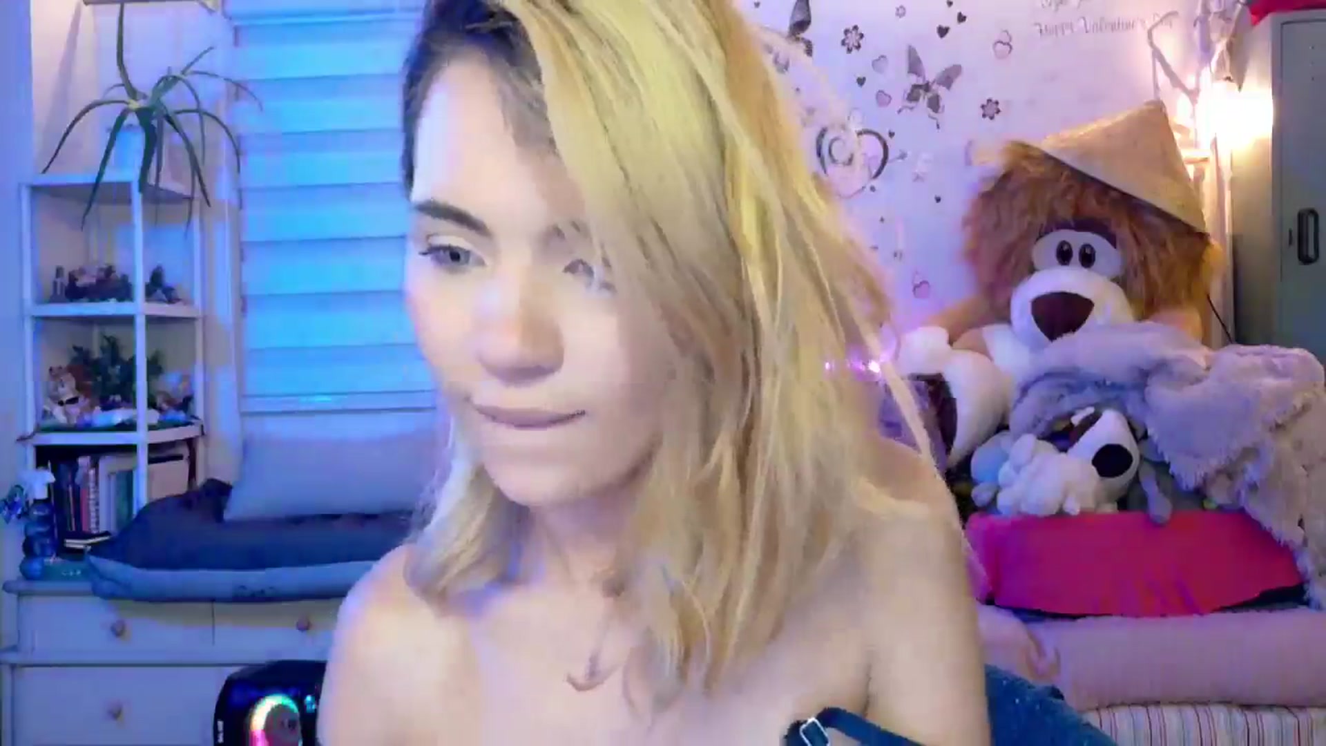 Gallery image thumbnail from ImFreedom's myfreecams stream on, 04/08/2026, 01:48 image 3 of 20