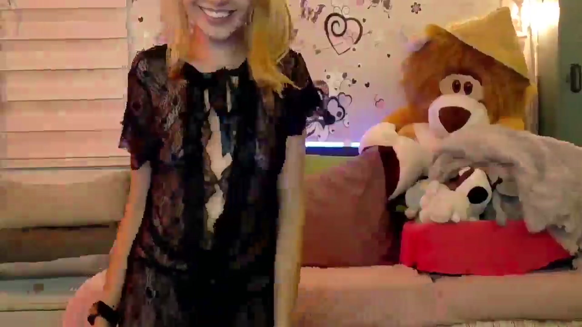 Gallery image thumbnail from ImFreedom's myfreecams stream on, 04/09/2026, 01:47 image 6 of 20