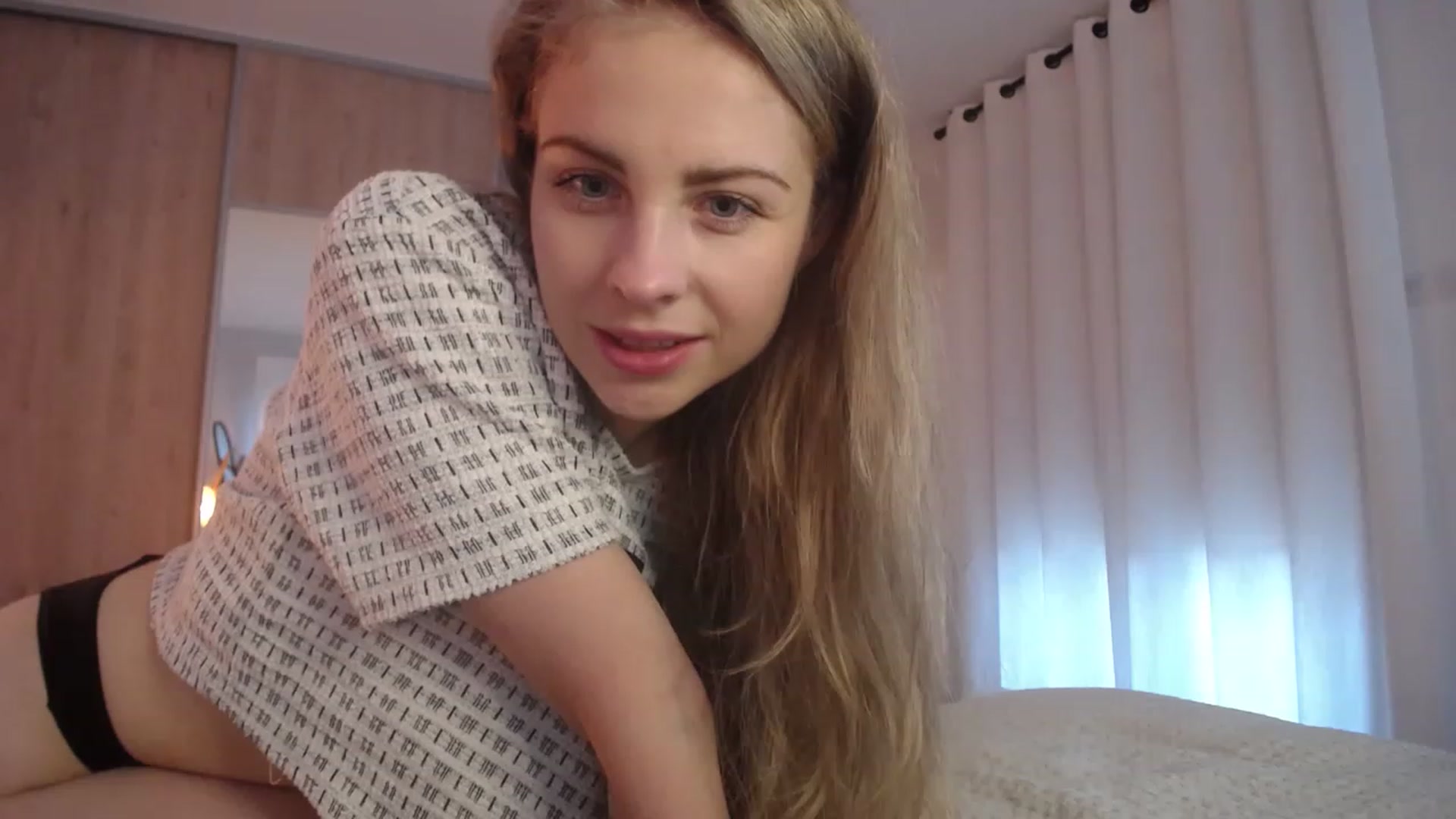 Gallery image thumbnail from ImKeira's myfreecams stream on, 11/16/2022, 15:50 image 17 of 20