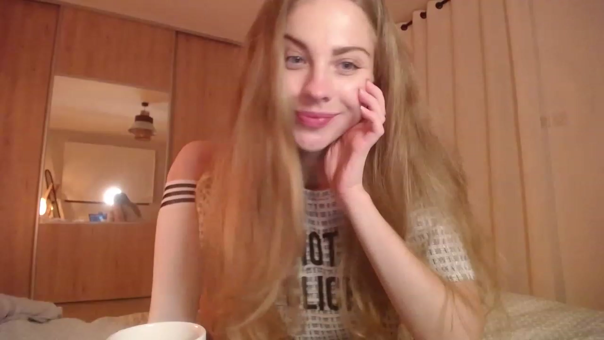 Gallery image thumbnail from ImKeira's myfreecams stream on, 11/16/2022, 18:14 image 5 of 20