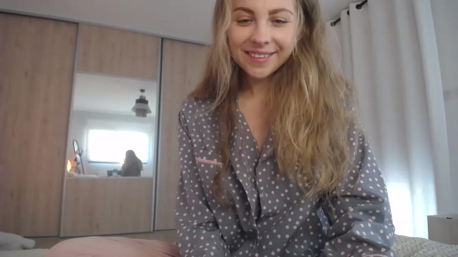 Gallery image thumbnail from ImKeira's myfreecams stream on, 11/19/2022, 14:36 image 3 of 20