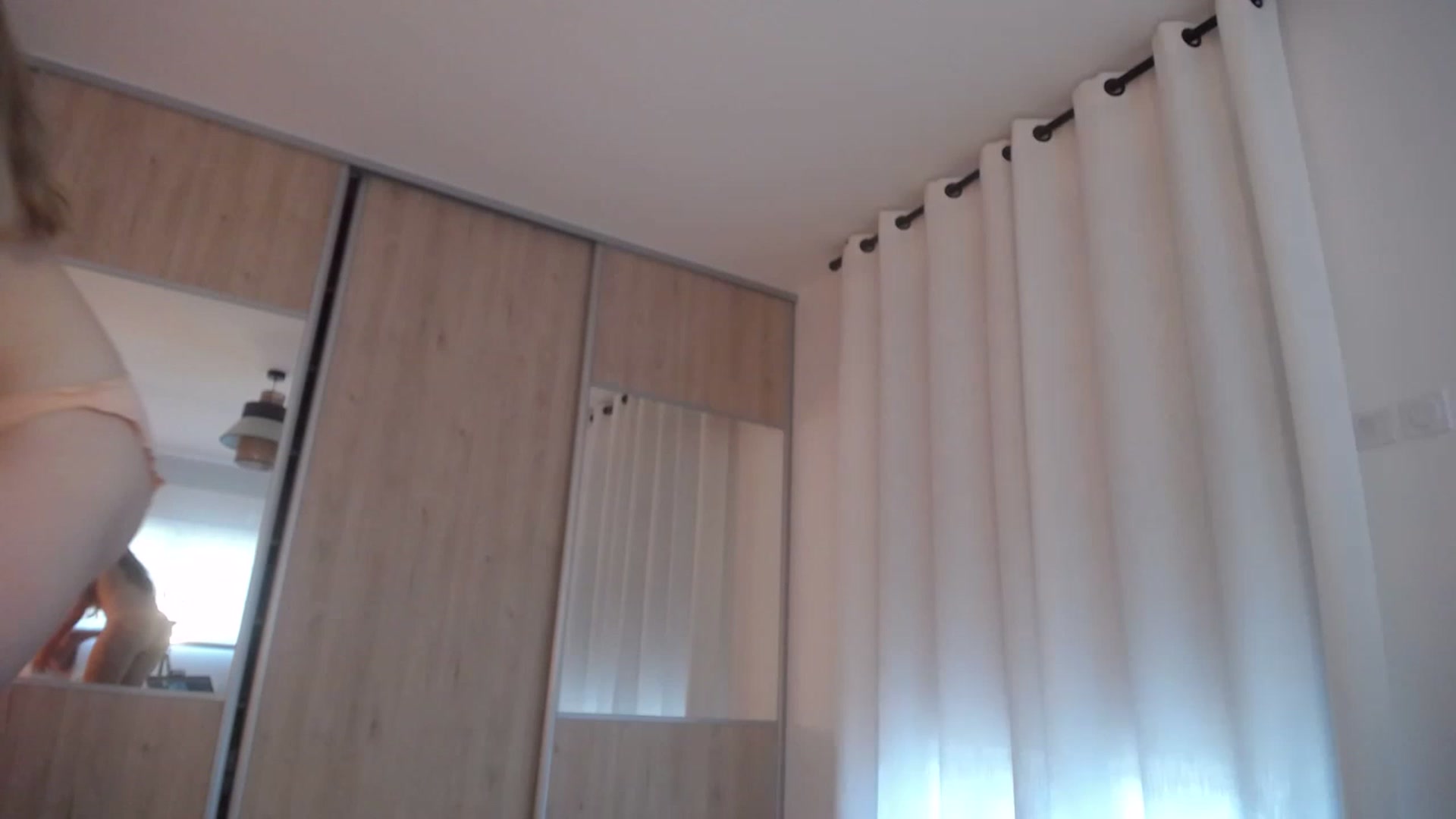 Gallery image thumbnail from ImKeira's myfreecams stream on, 11/19/2022, 17:19 image 5 of 20