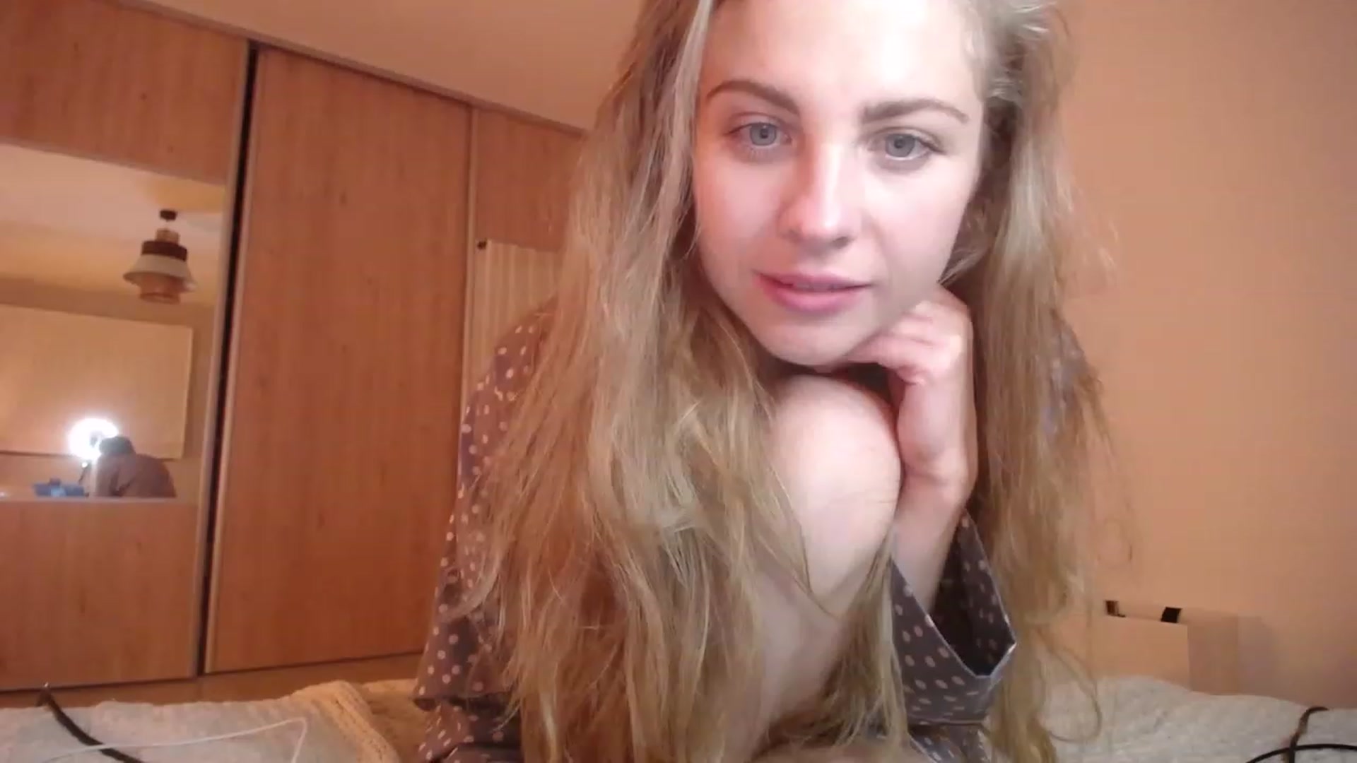 Gallery image thumbnail from ImKeira's myfreecams stream on, 11/19/2022, 17:19 image 17 of 20