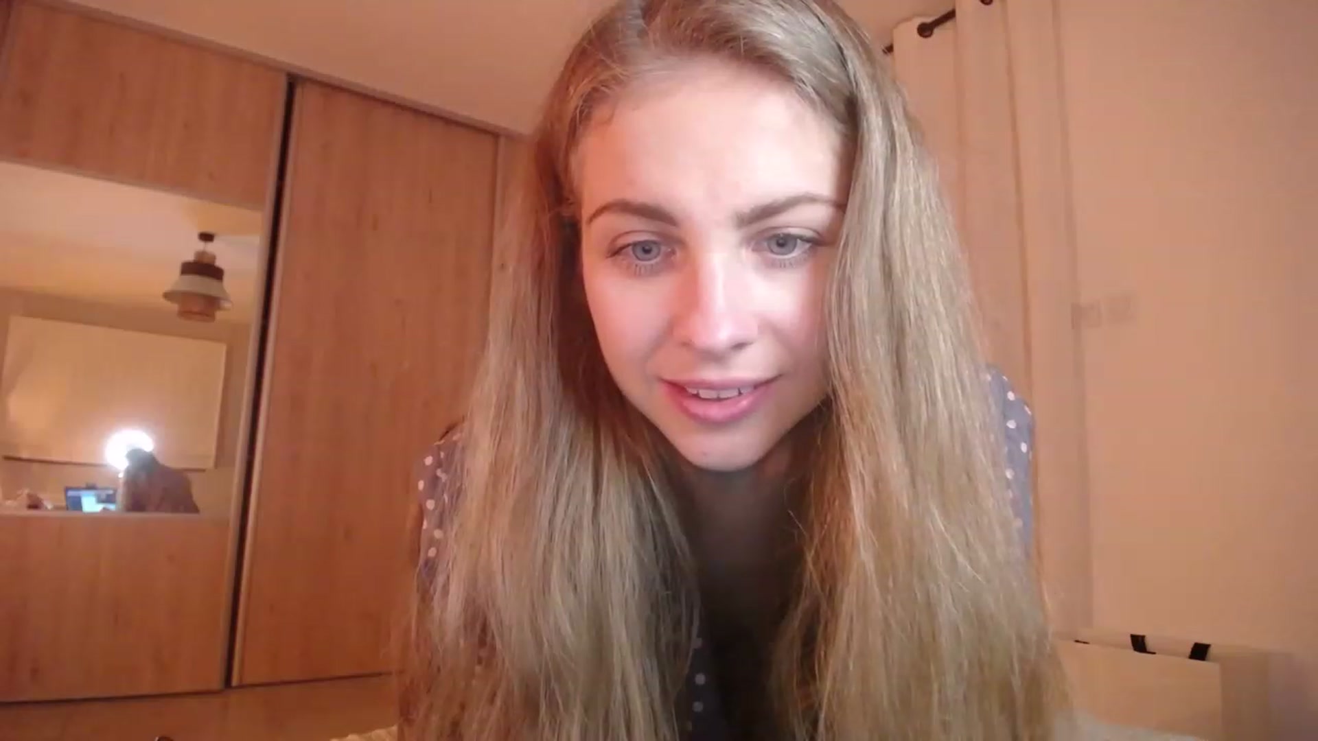 Gallery image thumbnail from ImKeira's myfreecams stream on, 11/19/2022, 17:59 image 10 of 20