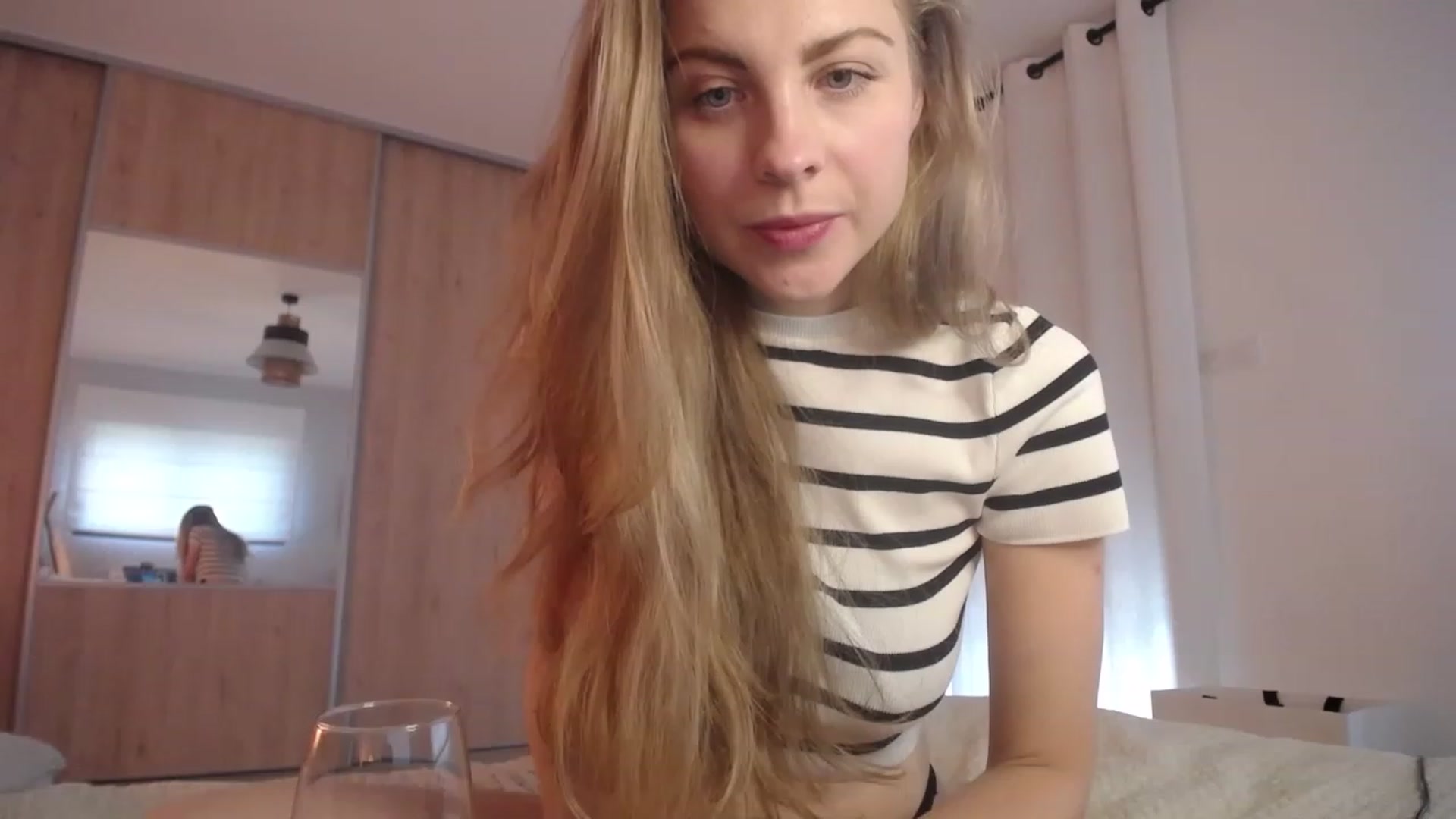 Gallery image thumbnail from ImKeira's myfreecams stream on, 11/20/2022, 16:06 image 13 of 20