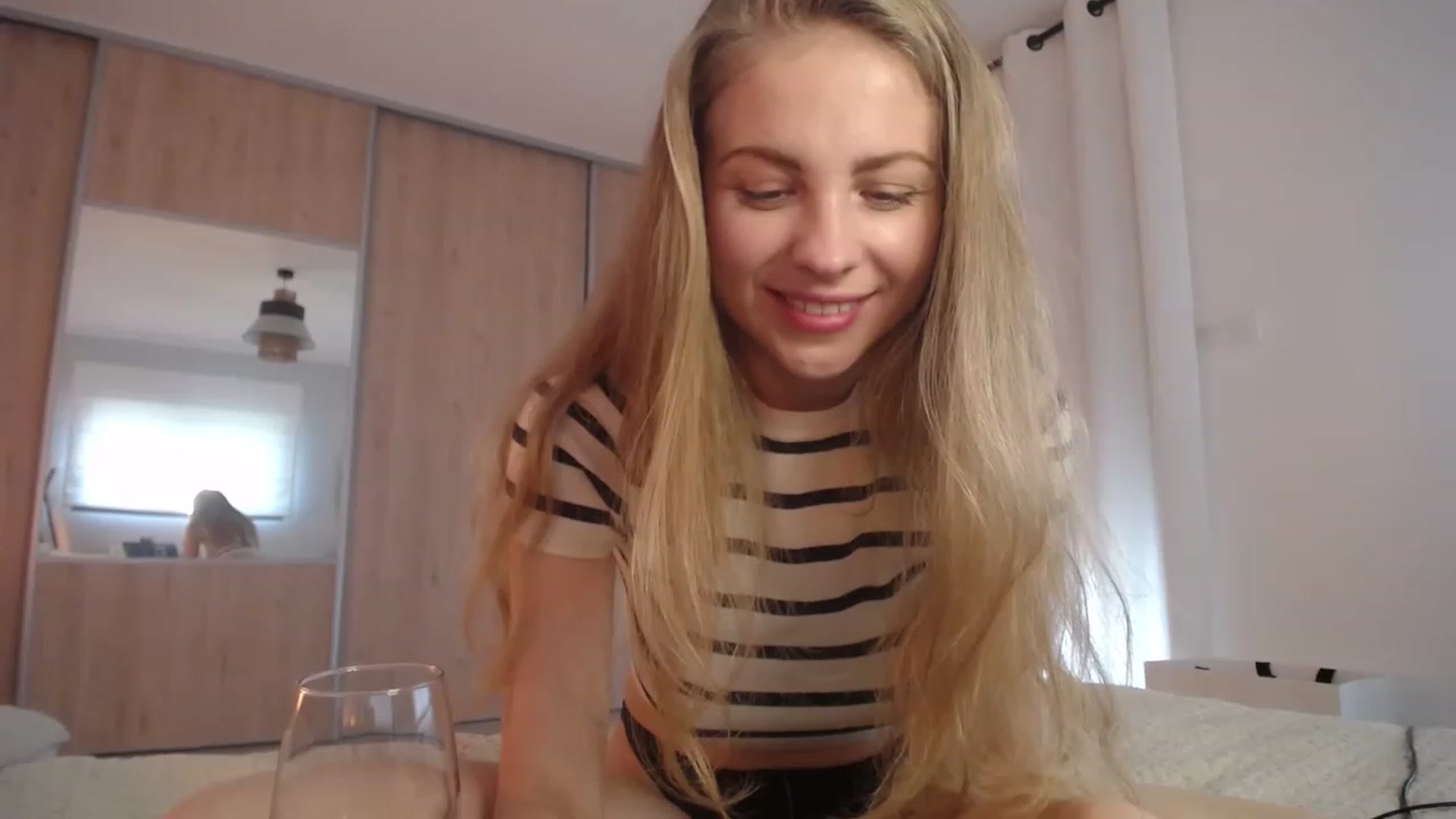 Gallery image thumbnail from ImKeira's myfreecams stream on, 11/20/2022, 16:06 image 11 of 20