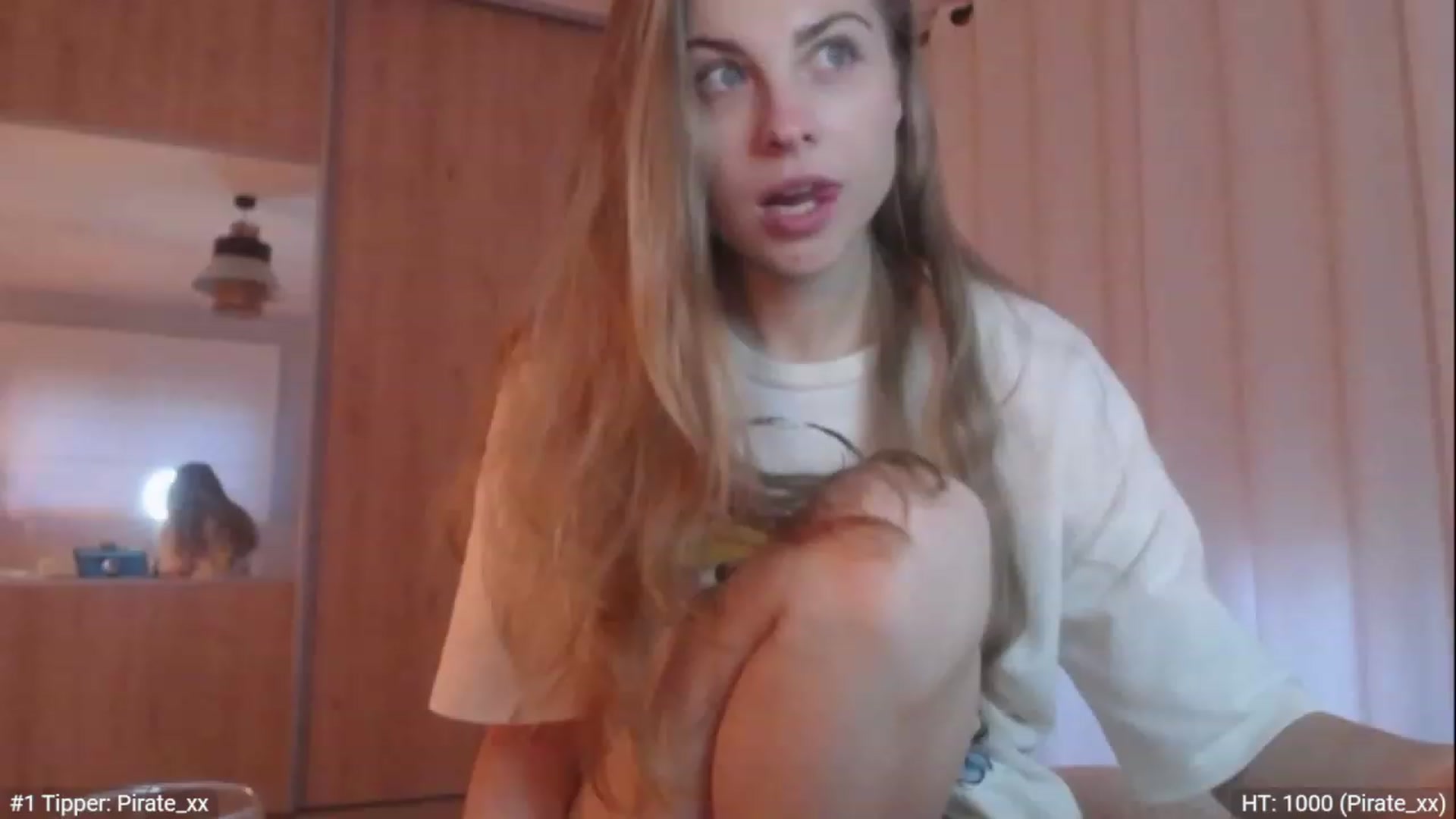 Gallery image thumbnail from ImKeira's myfreecams stream on, 11/22/2022, 16:30 image 15 of 20