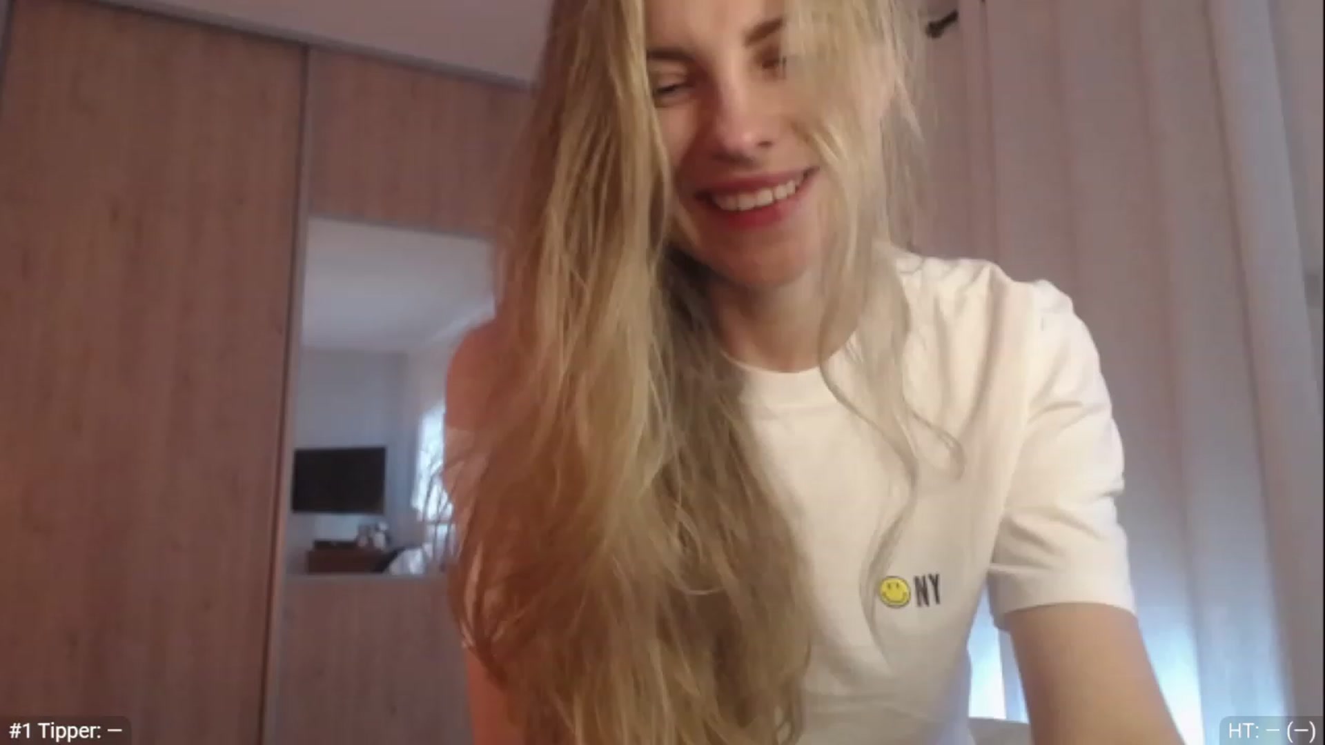 Gallery image thumbnail from ImKeira's myfreecams stream on, 11/23/2022, 15:38 image 7 of 20