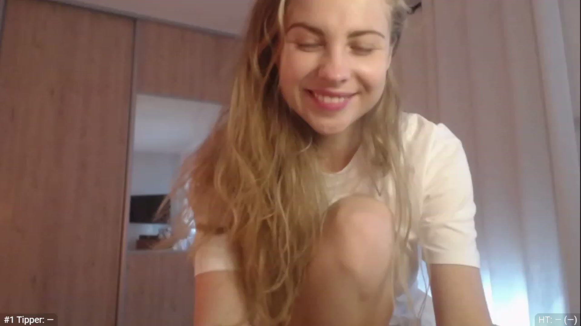 Gallery image thumbnail from ImKeira's myfreecams stream on, 11/23/2022, 15:38 image 6 of 20