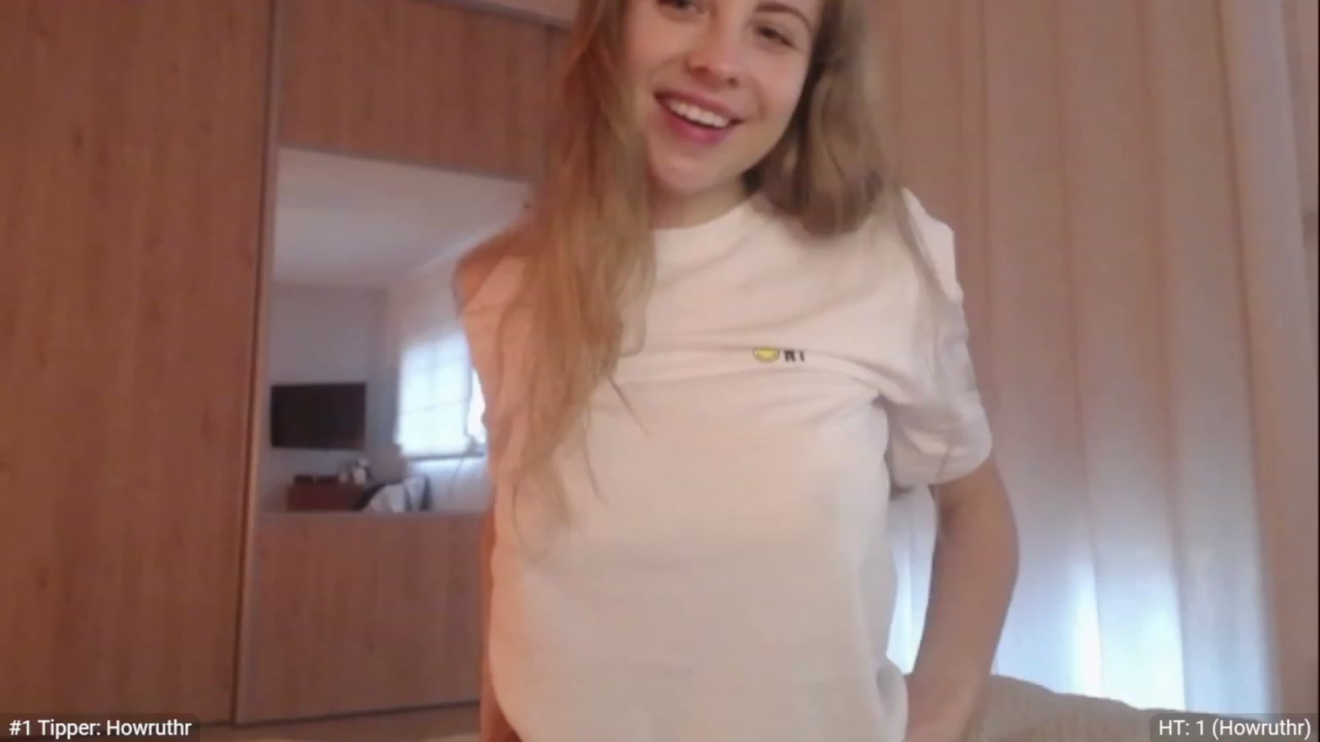 Gallery image thumbnail from ImKeira's myfreecams stream on, 11/23/2022, 15:38 image 18 of 20