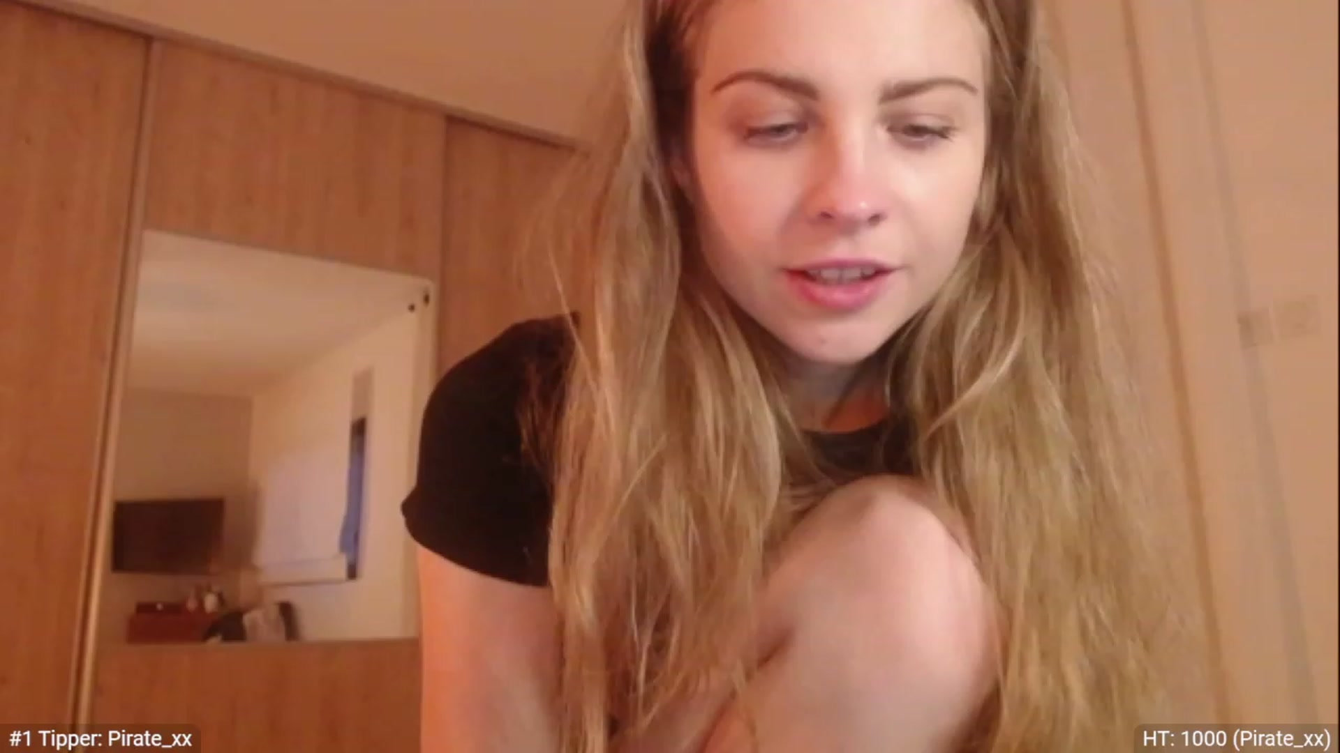 Gallery image thumbnail from ImKeira's myfreecams stream on, 11/23/2022, 17:52 image 8 of 20