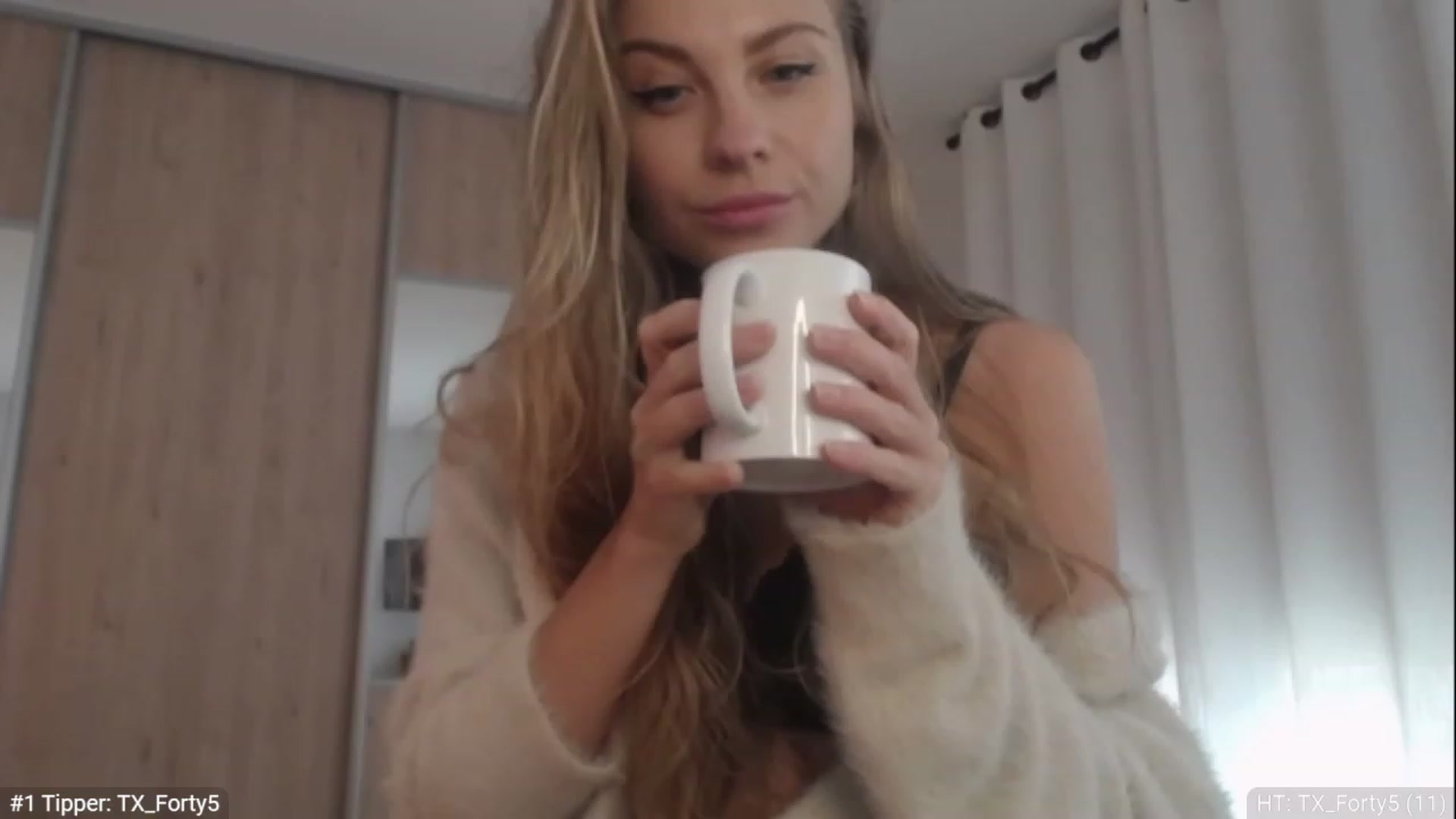 Gallery image thumbnail from ImKeira's myfreecams stream on, 12/20/2022, 13:06 image 6 of 20