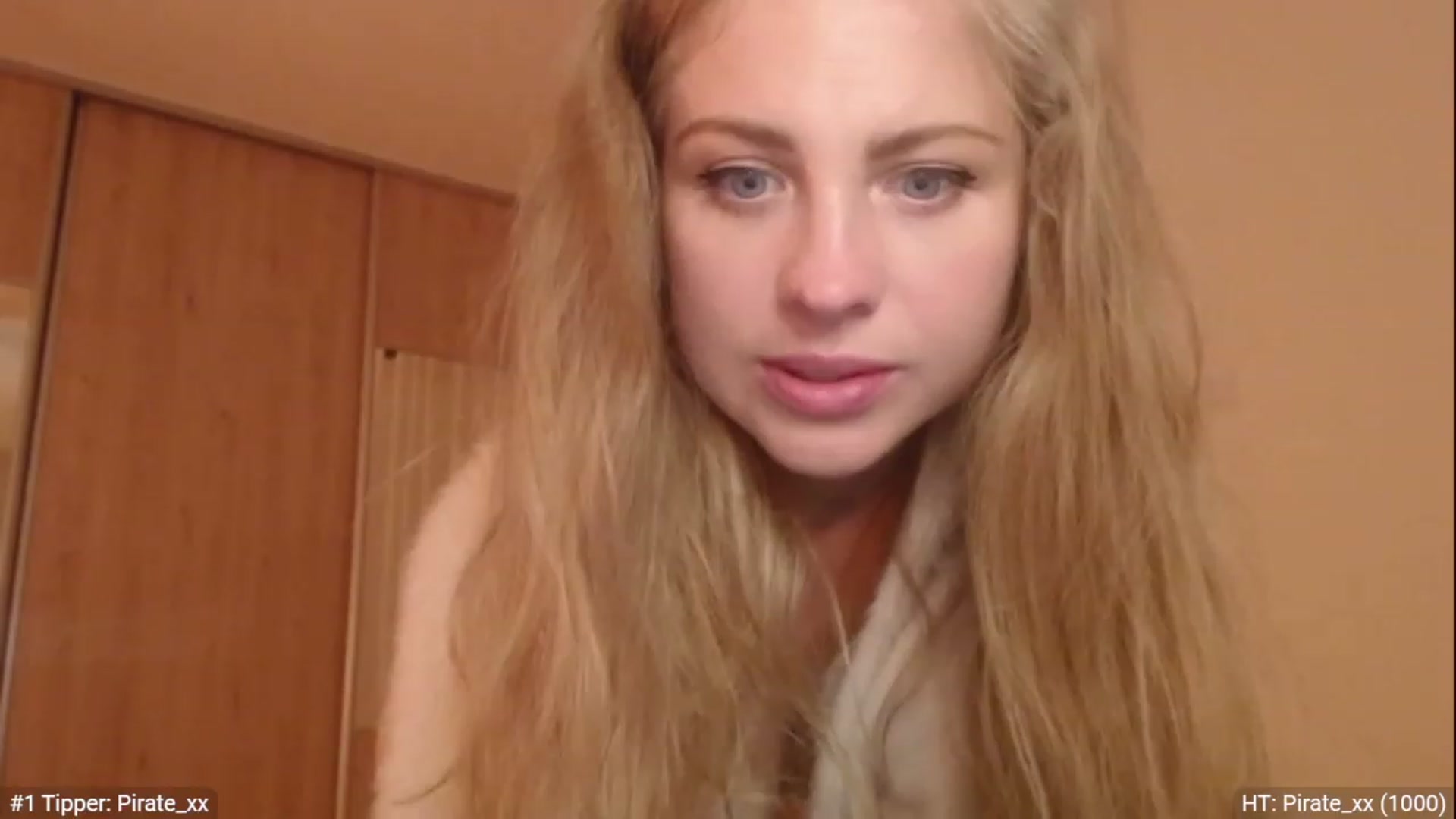 Gallery image thumbnail from ImKeira's myfreecams stream on, 12/20/2022, 18:49 image 11 of 20