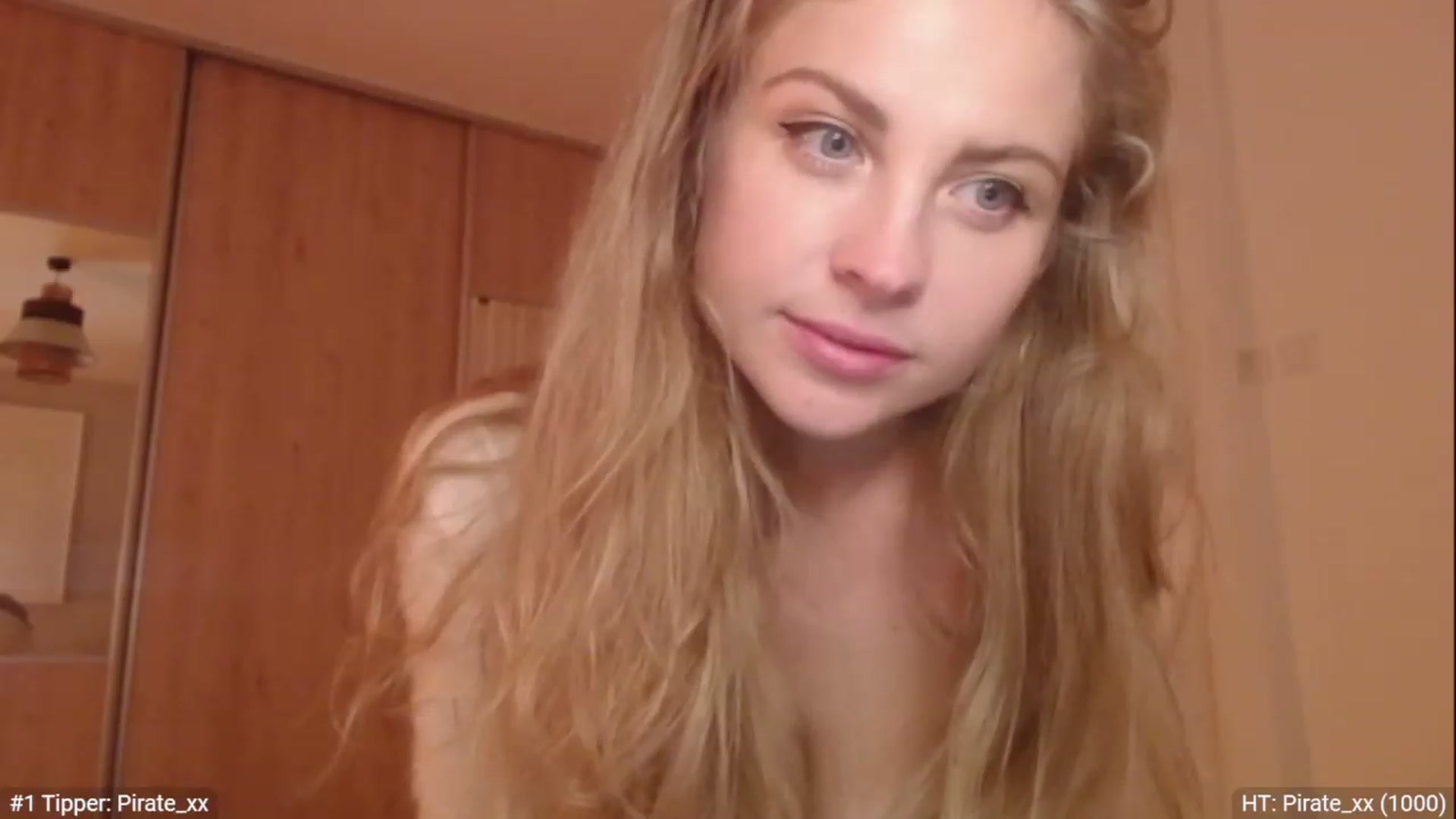Gallery image thumbnail from ImKeira's myfreecams stream on, 12/20/2022, 18:49 image 15 of 20