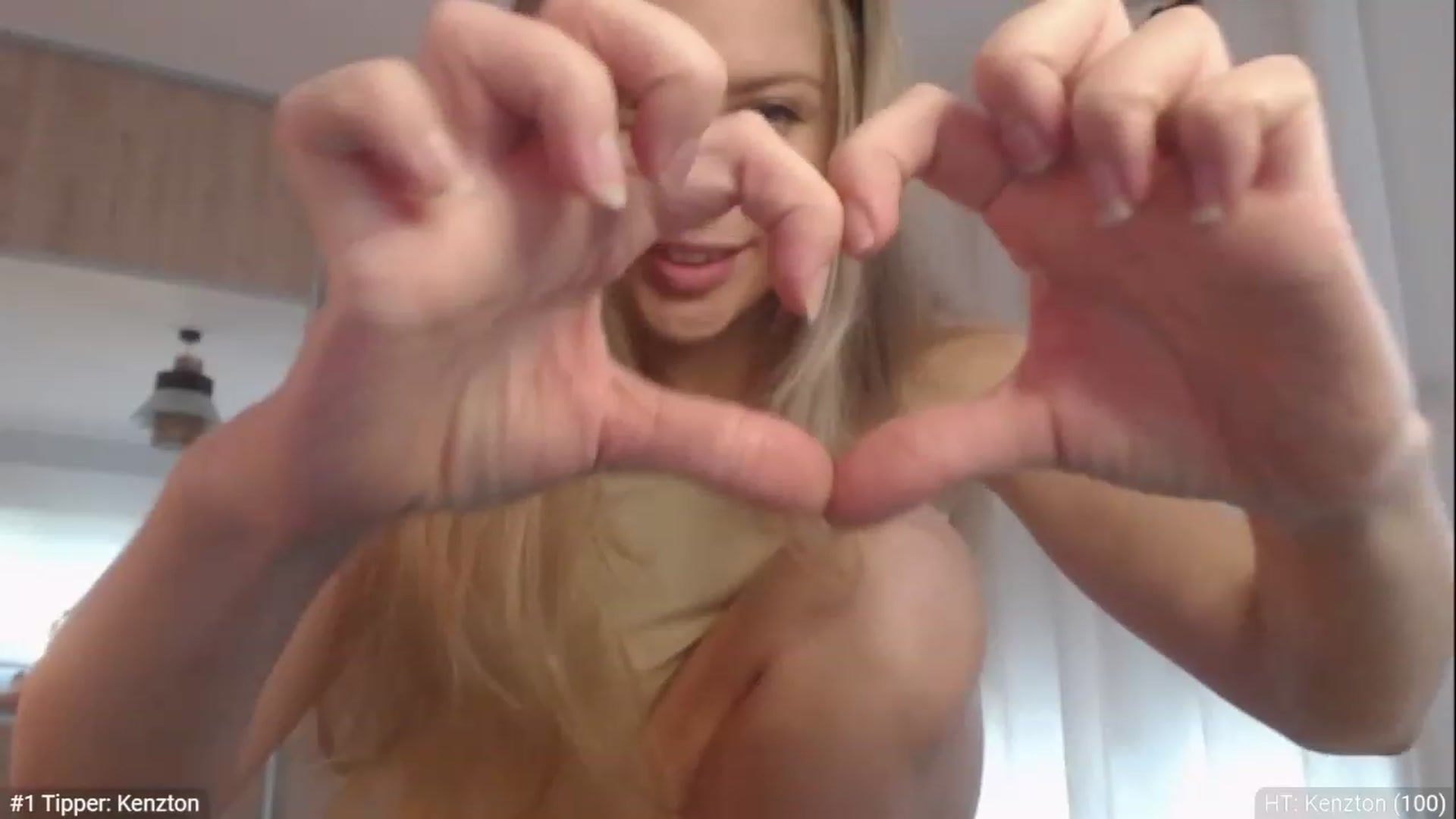 Gallery image thumbnail from ImKeira's myfreecams stream on, 12/23/2022, 14:41 image 19 of 20