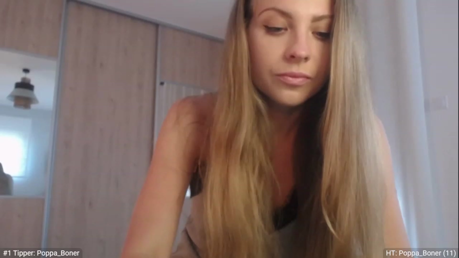 Gallery image thumbnail from ImKeira's myfreecams stream on, 12/28/2022, 15:54 image 3 of 20