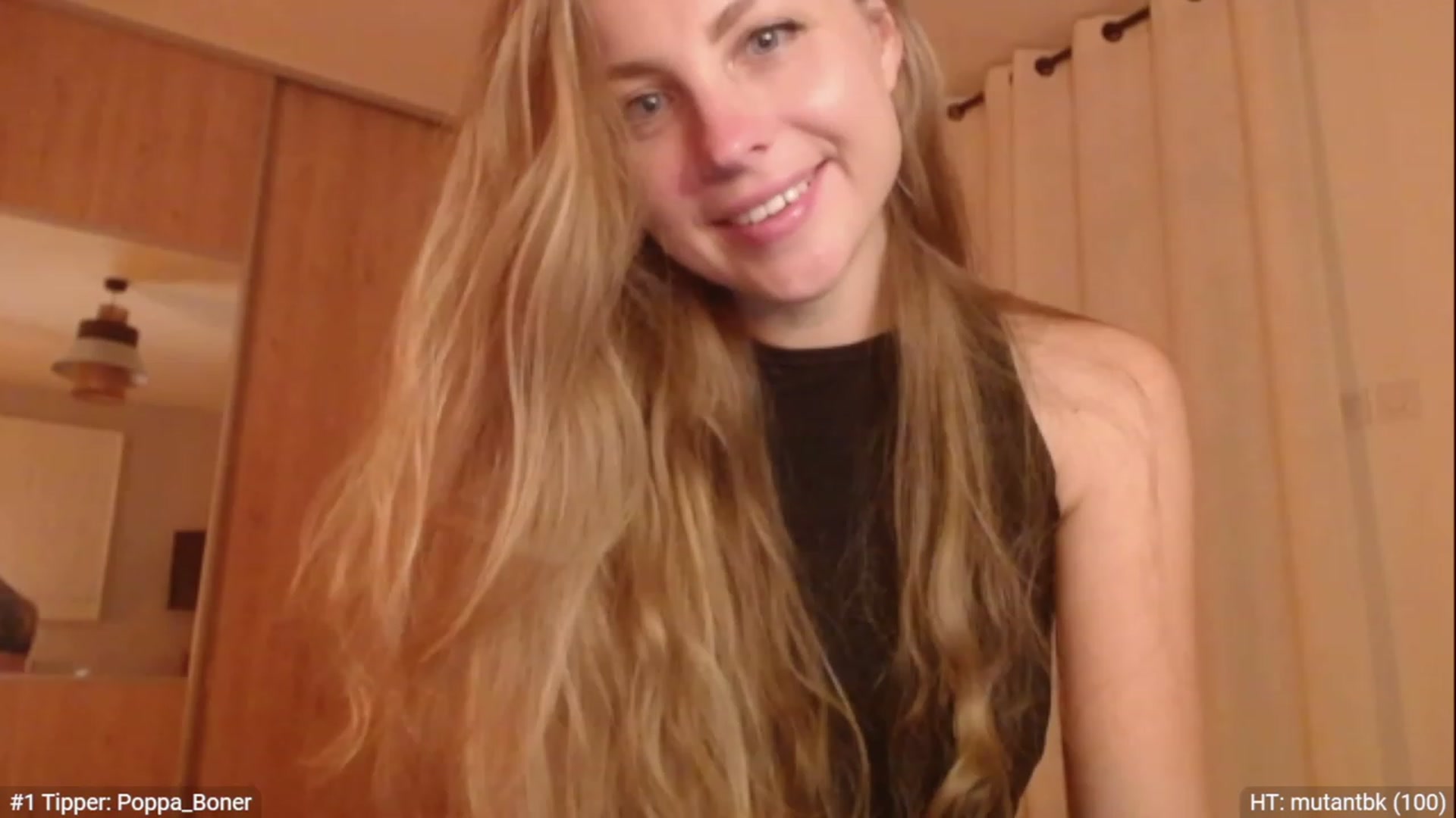 Gallery image thumbnail from ImKeira's myfreecams stream on, 12/30/2022, 17:36 image 16 of 20