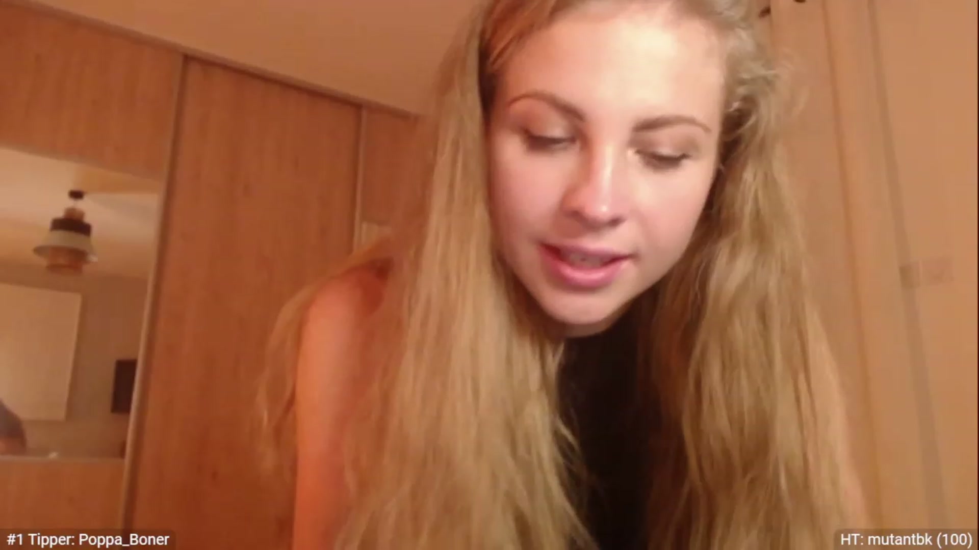 Gallery image thumbnail from ImKeira's myfreecams stream on, 12/30/2022, 17:36 image 13 of 20
