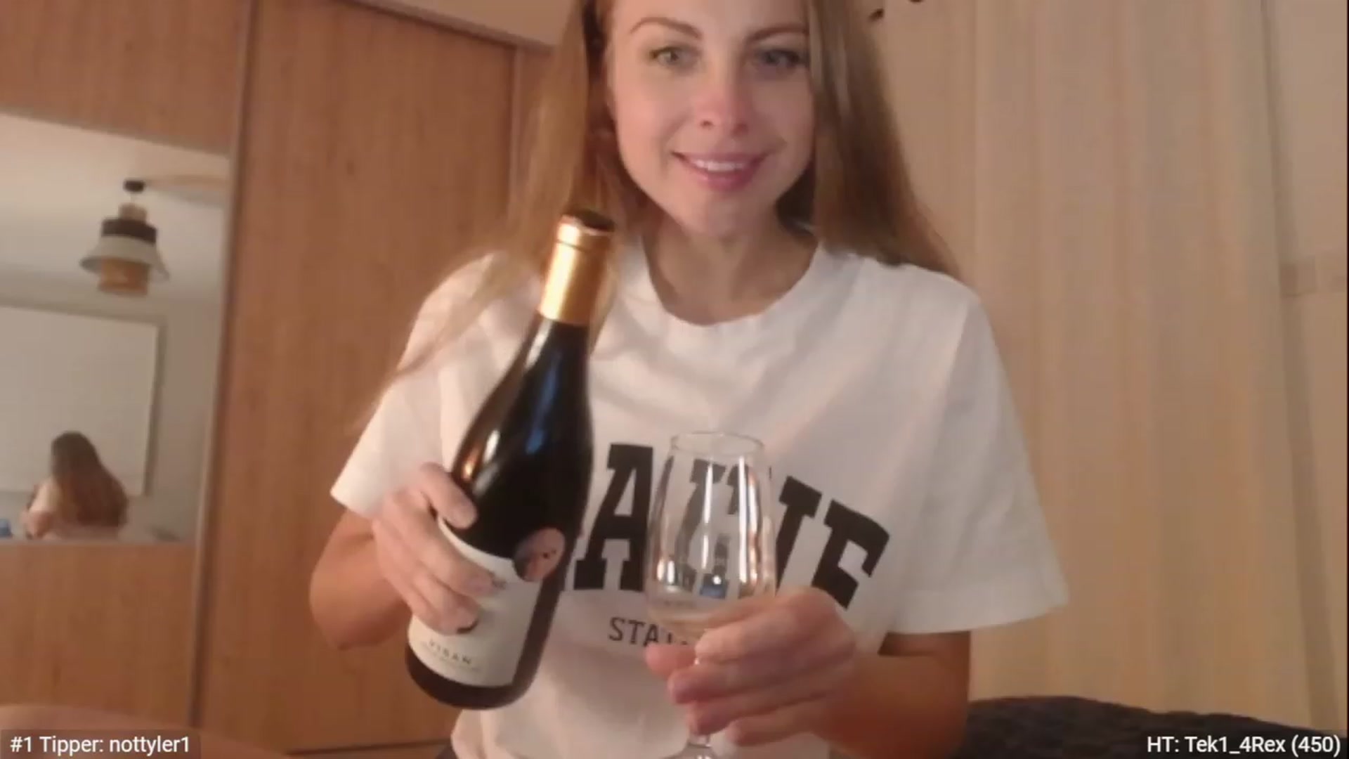 Gallery image thumbnail from ImKeira's myfreecams stream on, 01/02/2023, 18:27 image 13 of 20