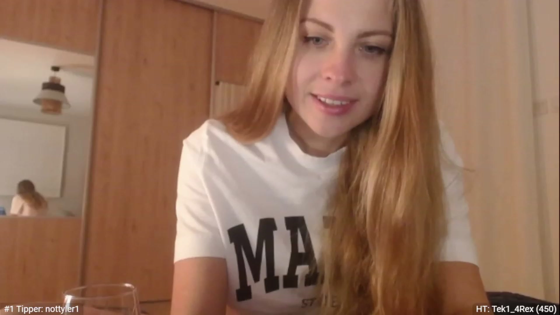 Gallery image thumbnail from ImKeira's myfreecams stream on, 01/02/2023, 18:27 image 19 of 20