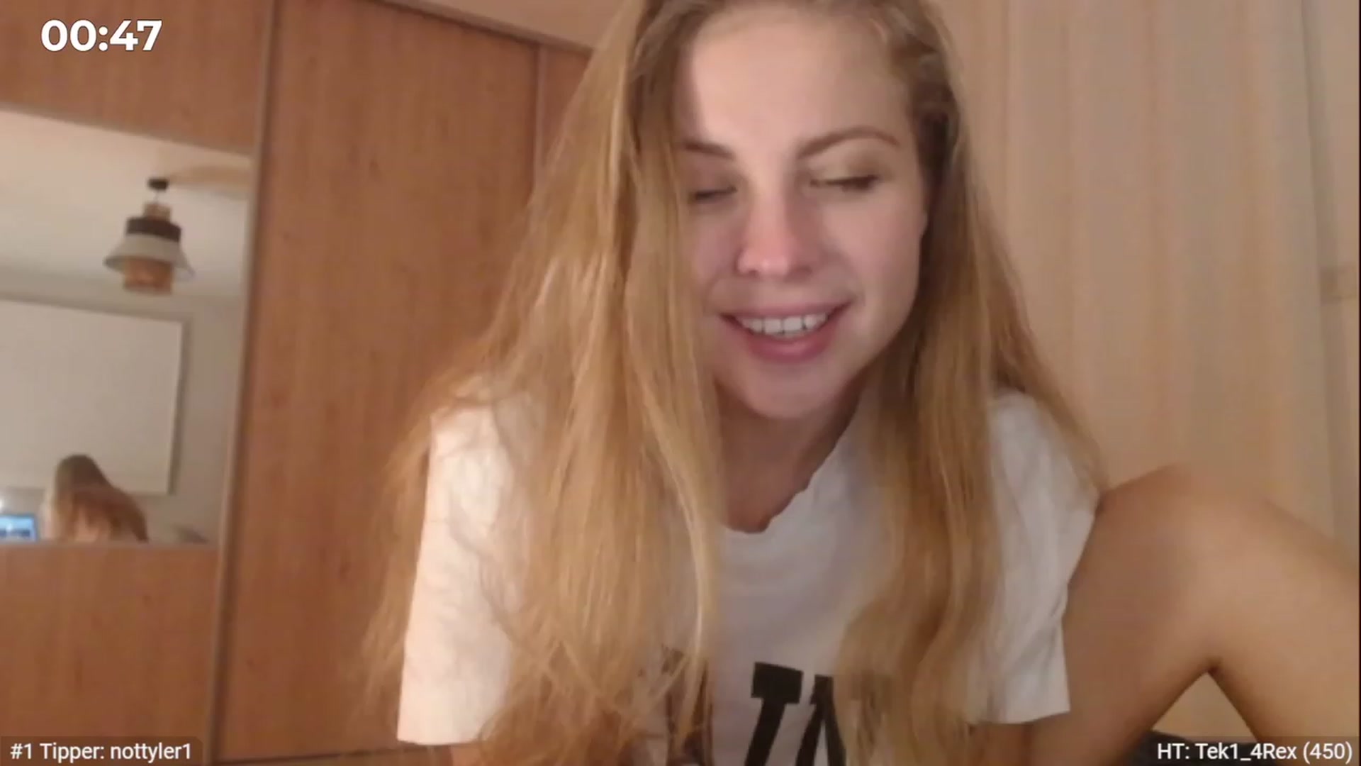 Gallery image thumbnail from ImKeira's myfreecams stream on, 01/02/2023, 19:01 image 16 of 20