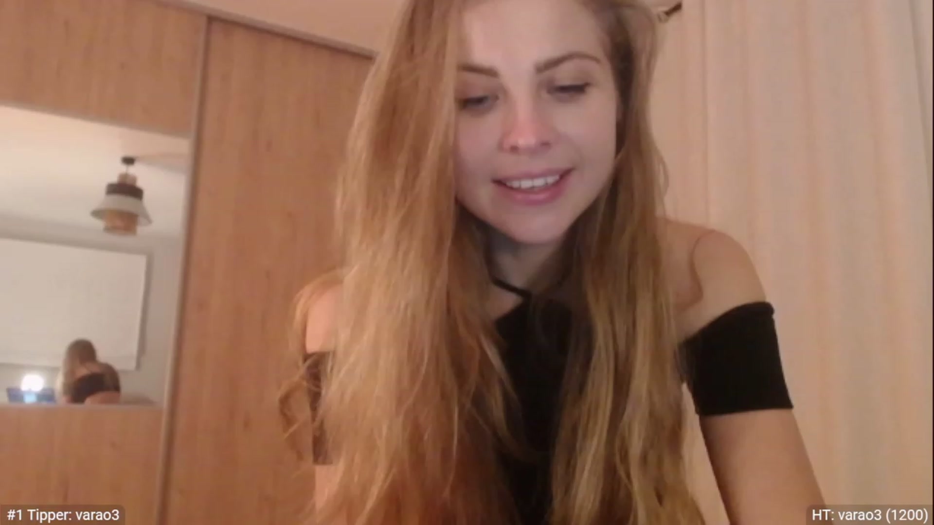 Gallery image thumbnail from ImKeira's myfreecams stream on, 01/03/2023, 18:05 image 7 of 20
