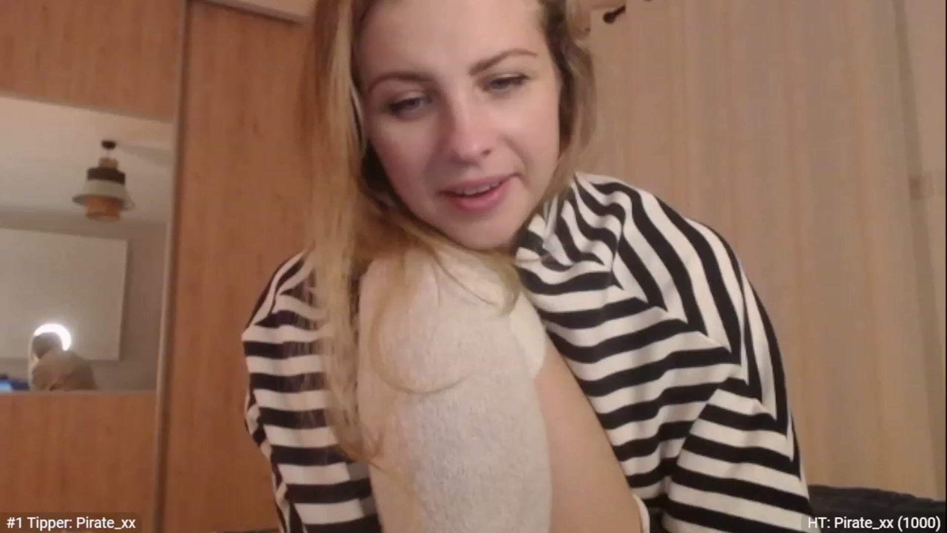 Gallery image thumbnail from ImKeira's myfreecams stream on, 01/13/2023, 17:56 image 13 of 20