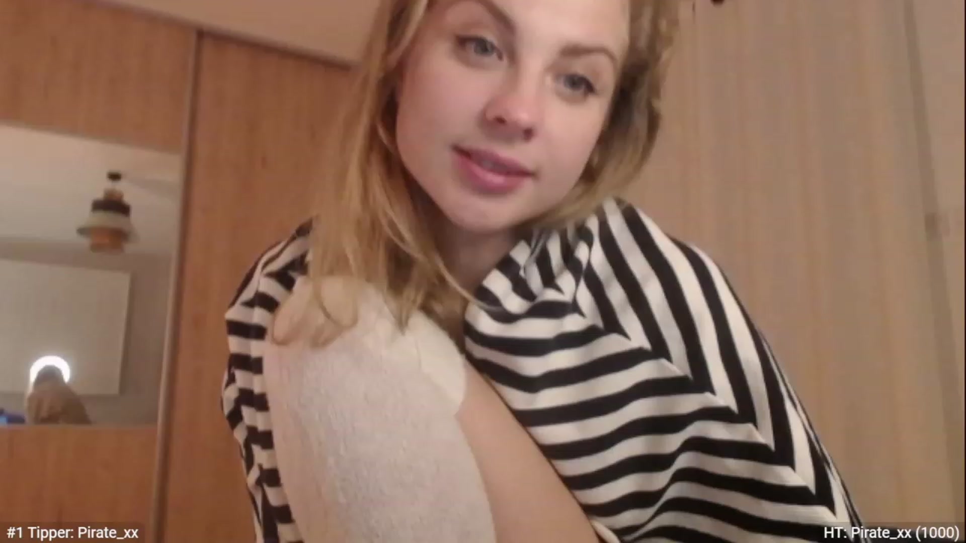 Gallery image thumbnail from ImKeira's myfreecams stream on, 01/13/2023, 17:56 image 12 of 20