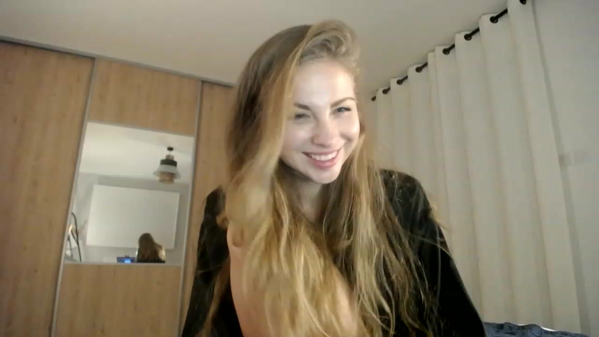 Gallery image thumbnail from ImKeira's myfreecams stream on, 01/18/2023, 18:41 image 13 of 20