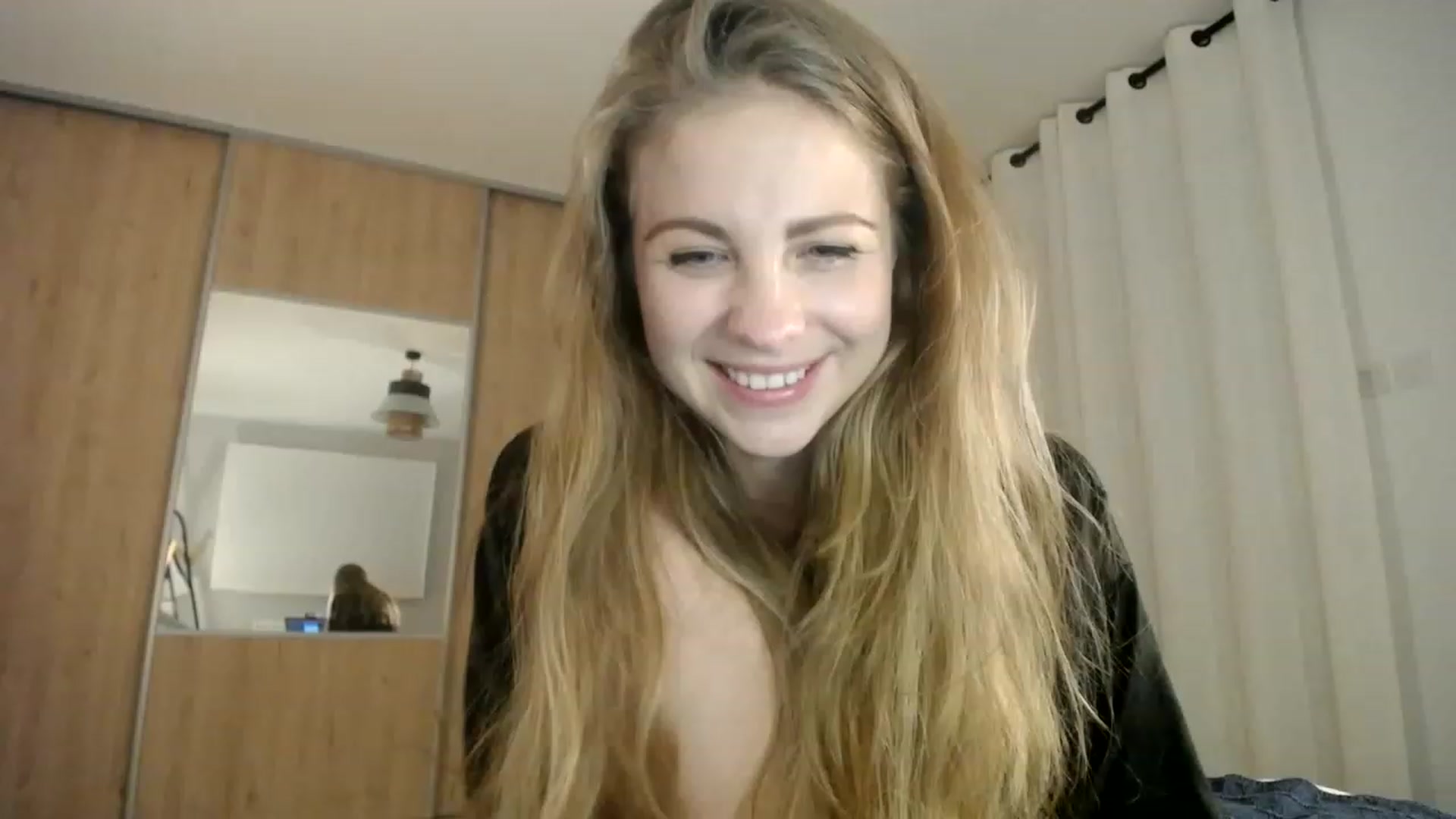 Gallery image thumbnail from ImKeira's myfreecams stream on, 01/18/2023, 18:41 image 14 of 20