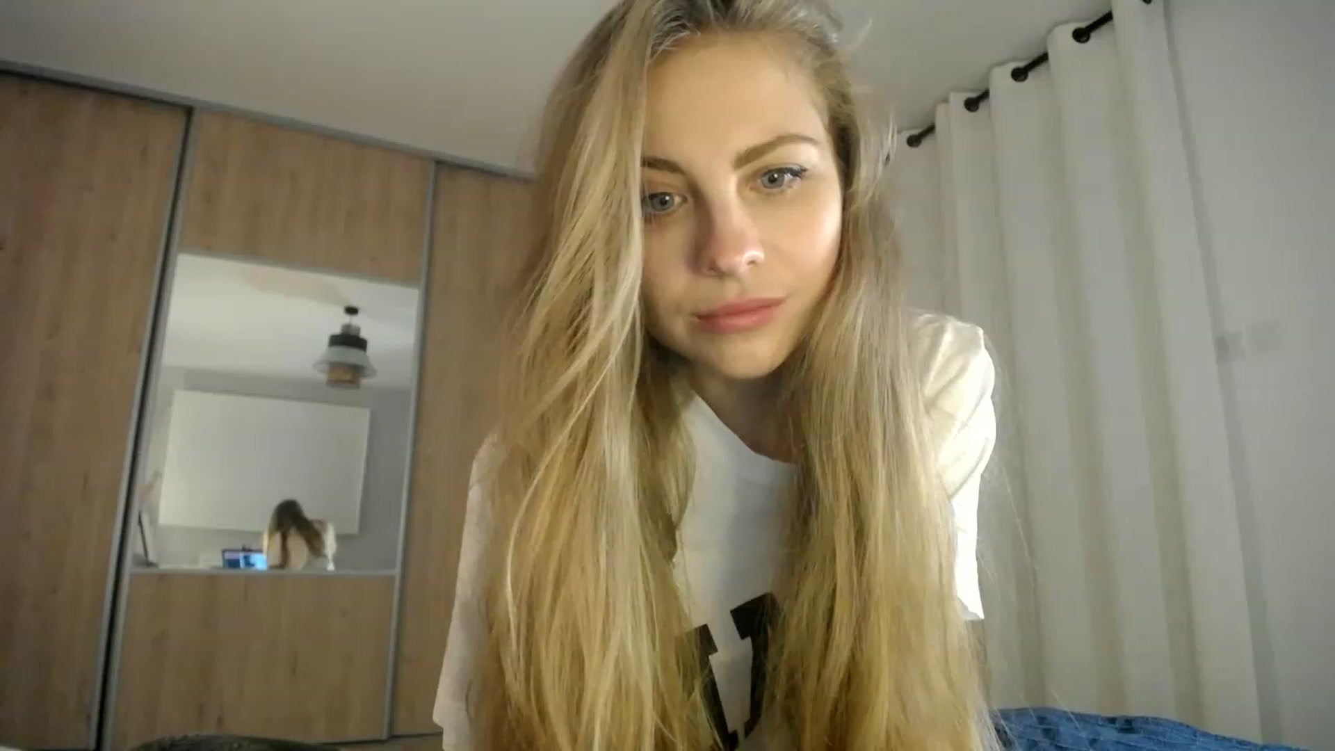 Gallery image thumbnail from ImKeira's myfreecams stream on, 01/19/2023, 17:54 image 10 of 20