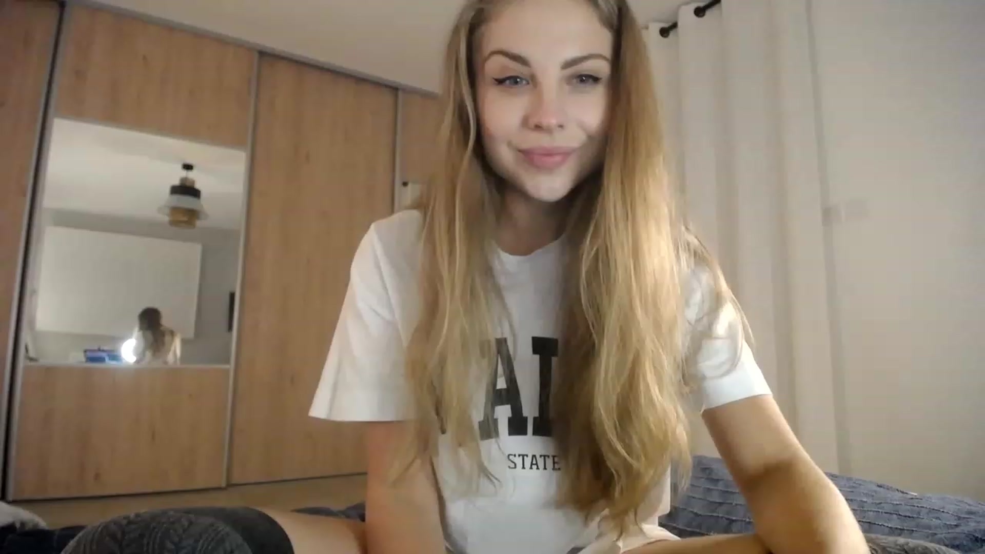Gallery image thumbnail from ImKeira's myfreecams stream on, 01/19/2023, 17:54 image 1 of 20