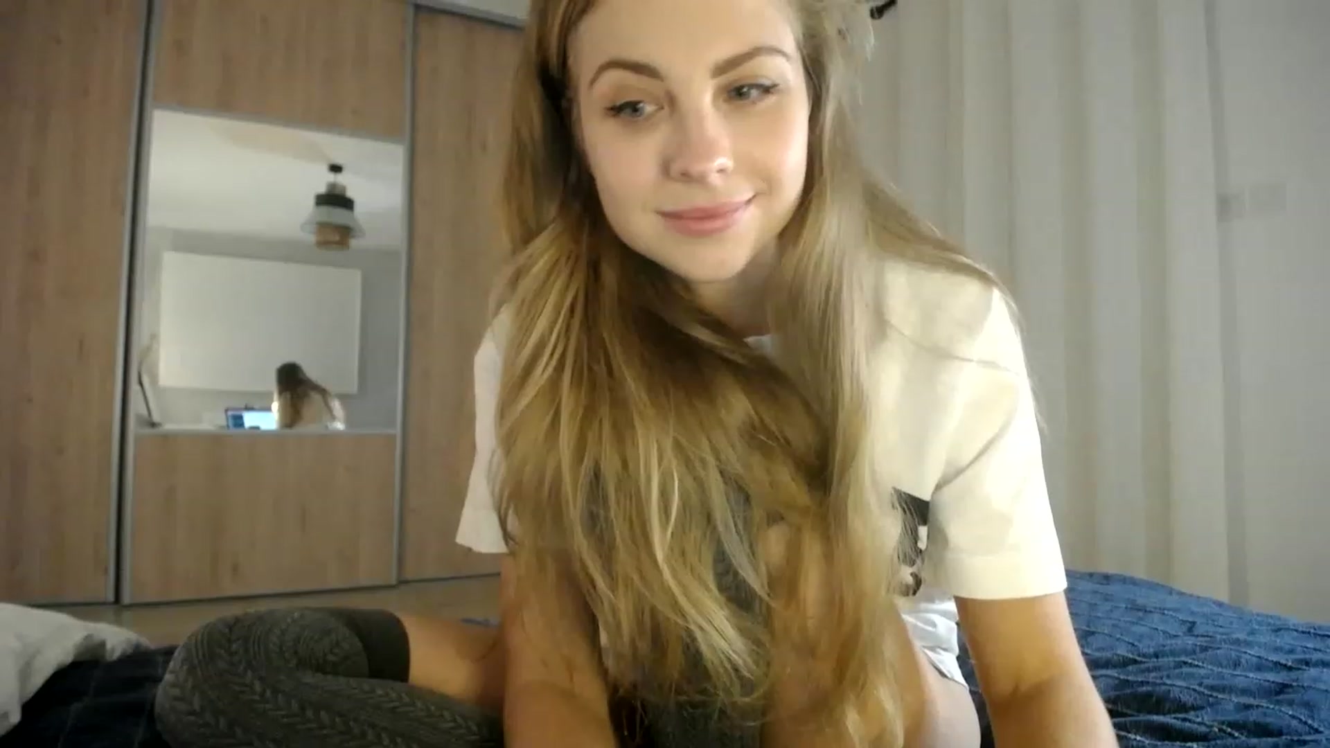 Gallery image thumbnail from ImKeira's myfreecams stream on, 01/19/2023, 17:54 image 16 of 20