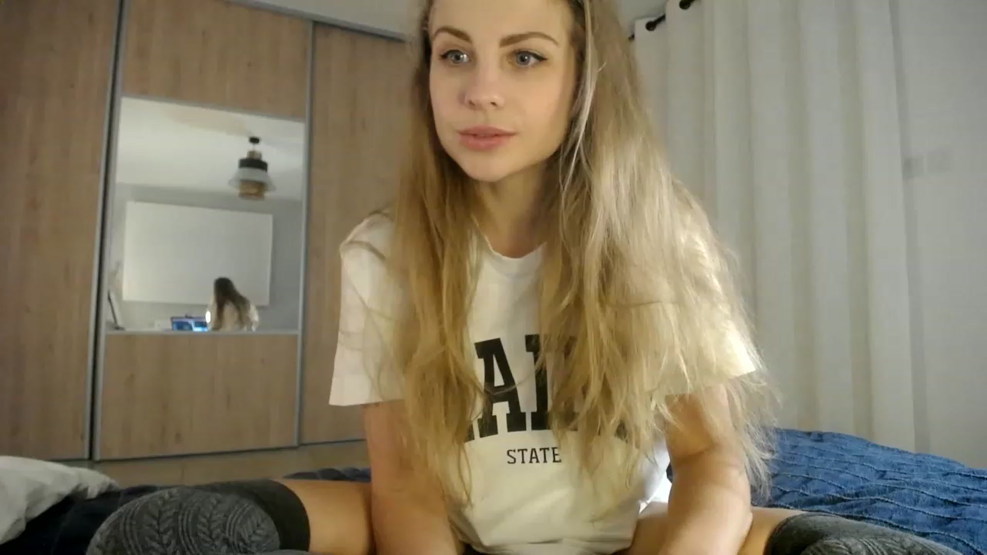 Gallery image thumbnail from ImKeira's myfreecams stream on, 01/19/2023, 17:54 image 14 of 20
