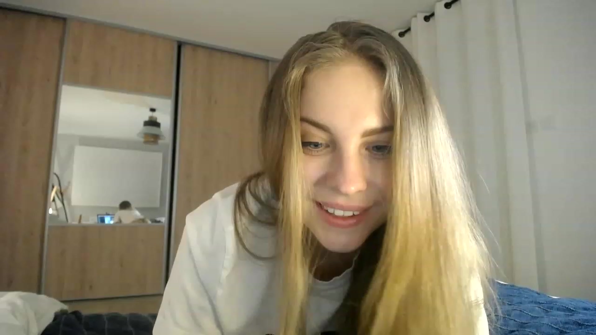 Gallery image thumbnail from ImKeira's myfreecams stream on, 01/19/2023, 19:08 image 7 of 20