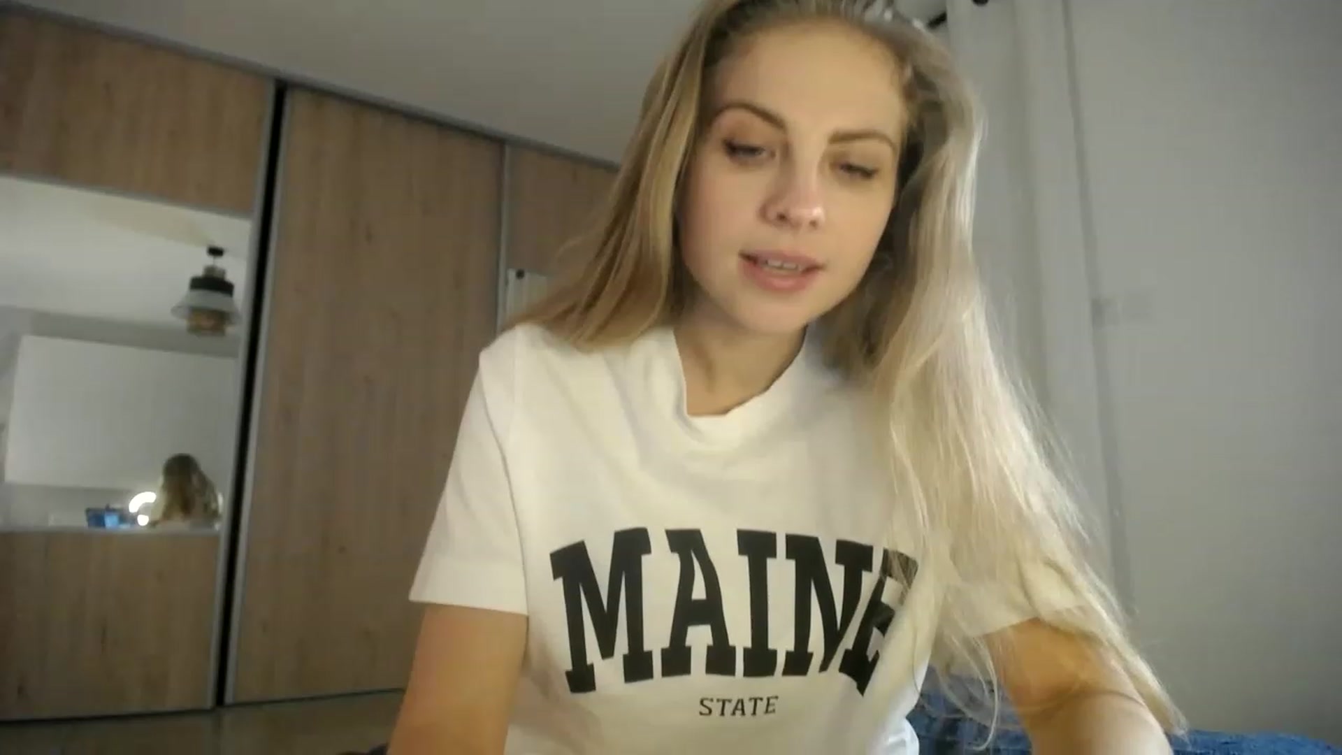 Gallery image thumbnail from ImKeira's myfreecams stream on, 01/19/2023, 19:08 image 15 of 20