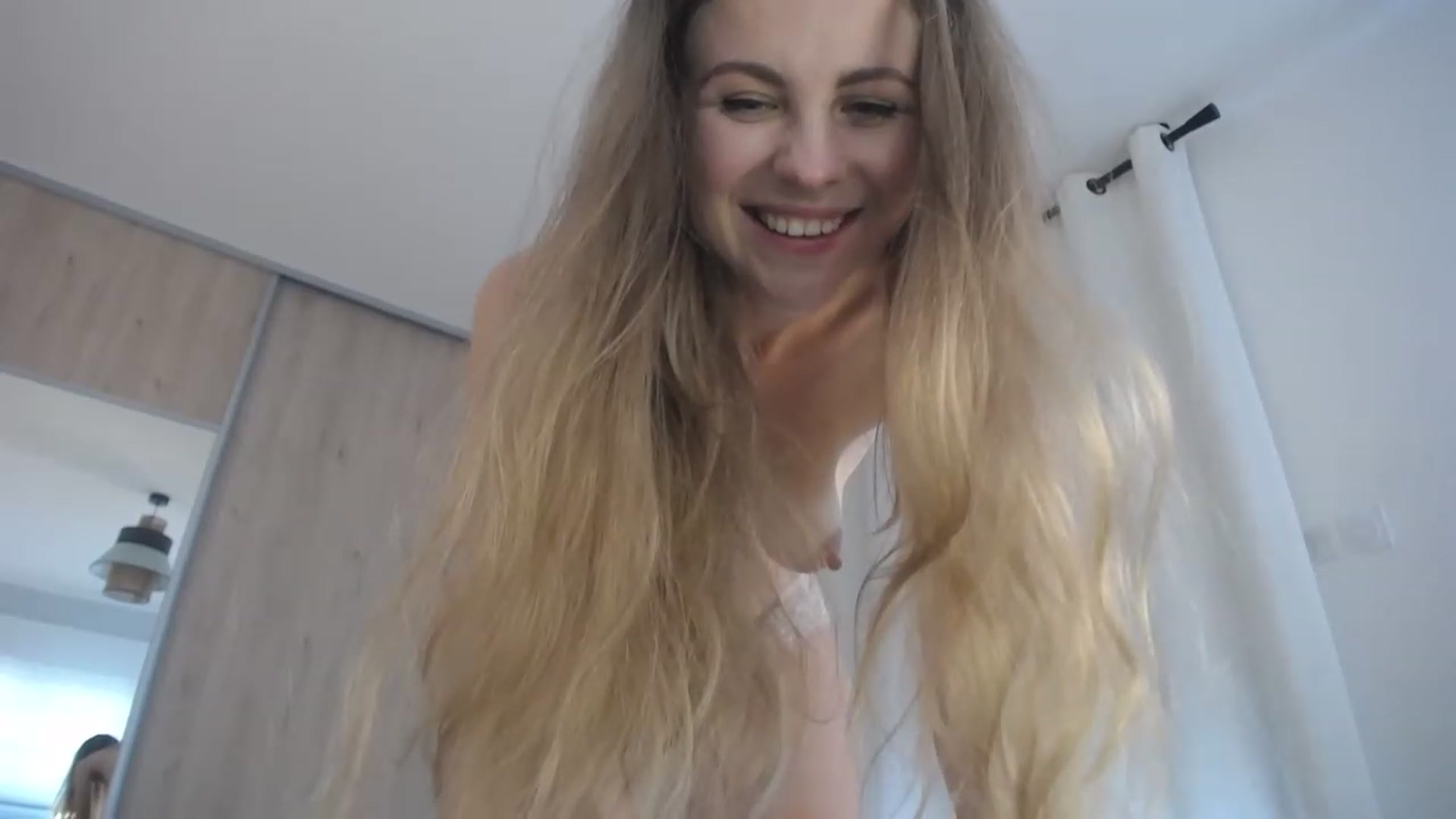 Gallery image thumbnail from ImKeira's myfreecams stream on, 01/31/2023, 17:00 image 13 of 20