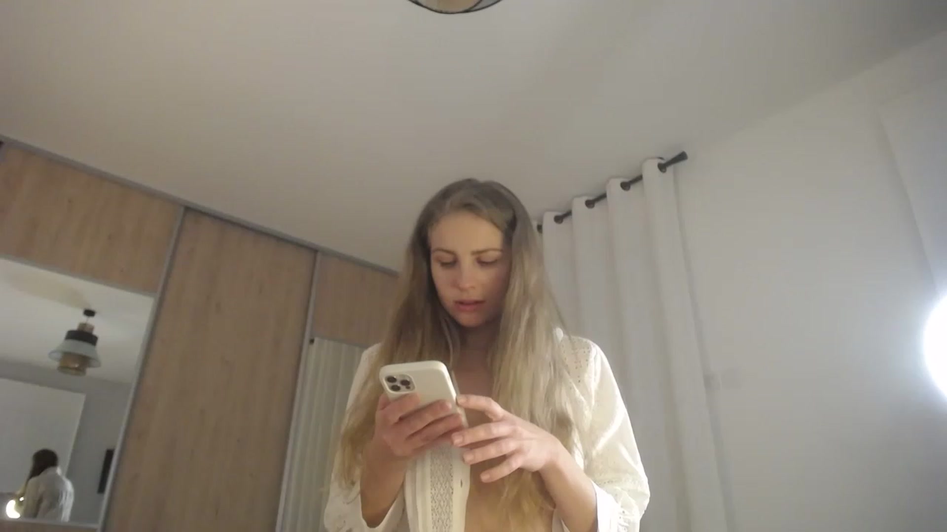 Gallery image thumbnail from ImKeira's myfreecams stream on, 02/01/2023, 17:49 image 15 of 20