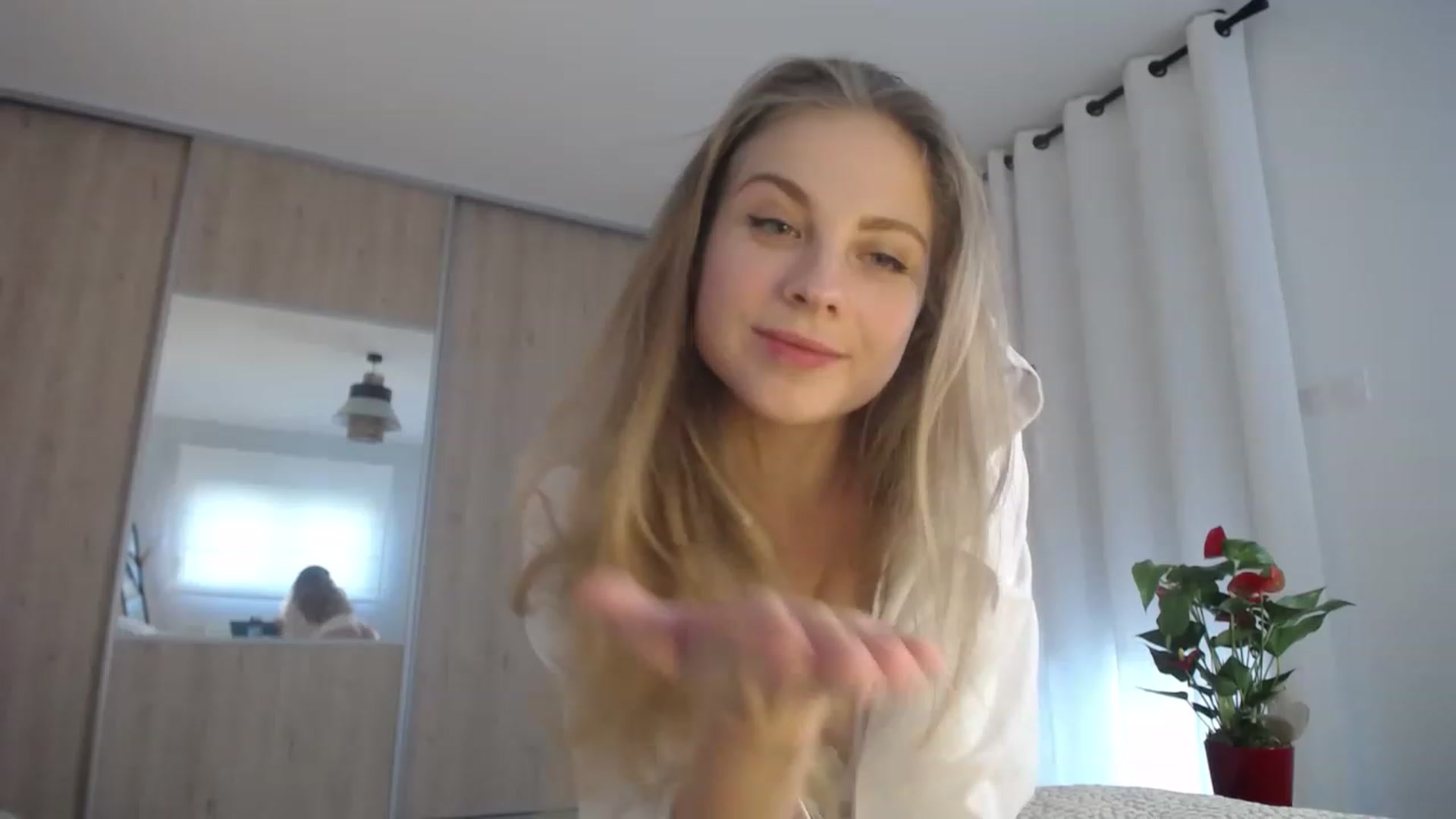 Gallery image thumbnail from ImKeira's myfreecams stream on, 02/02/2023, 16:44 image 11 of 20
