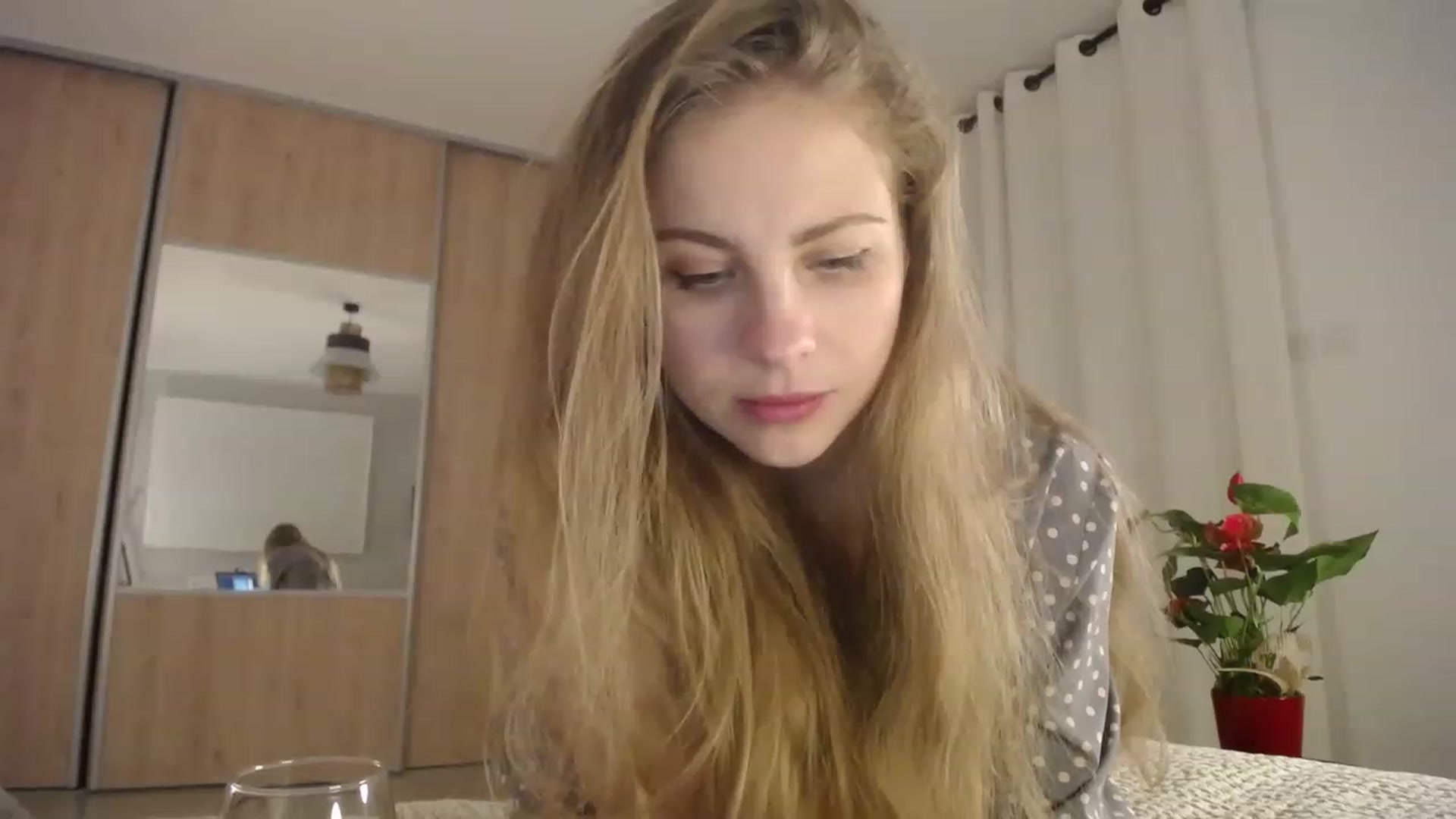 Gallery image thumbnail from ImKeira's myfreecams stream on, 02/02/2023, 18:17 image 18 of 20