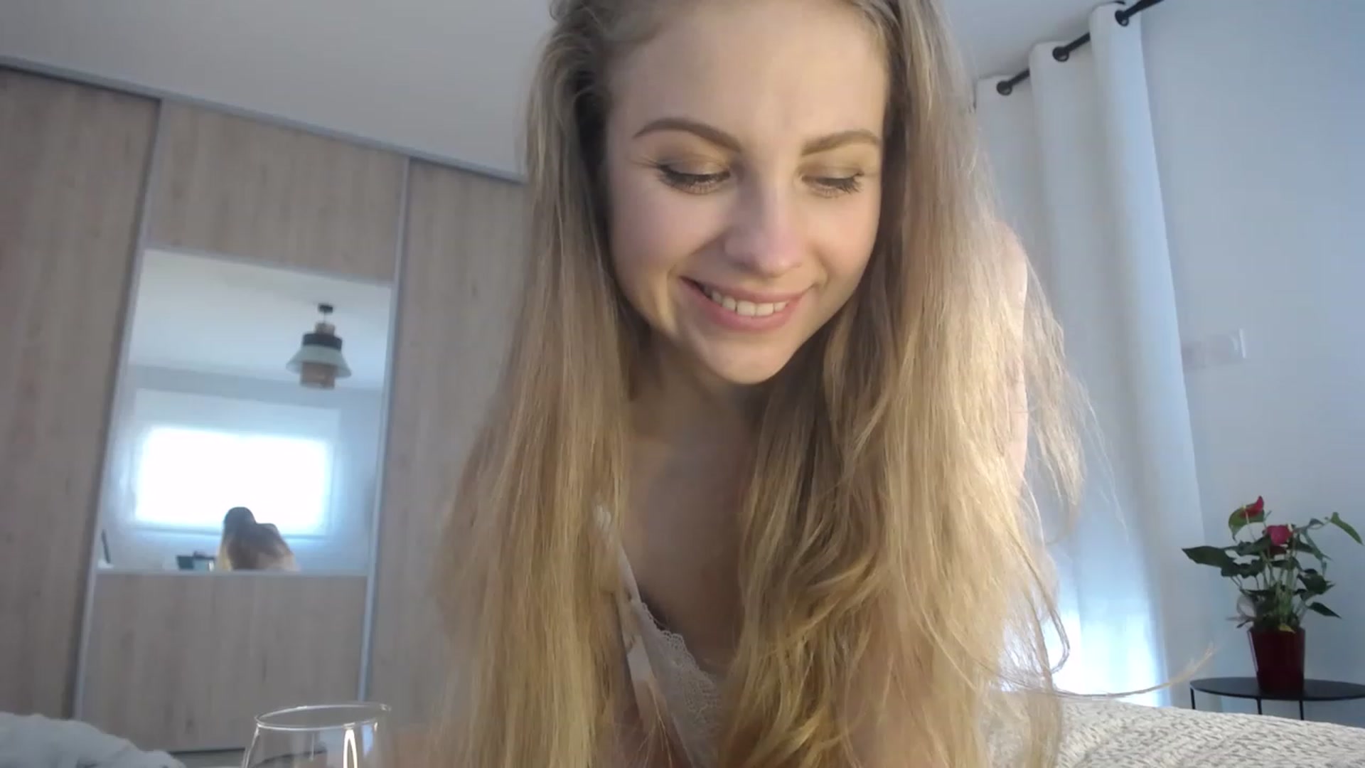 Gallery image thumbnail from ImKeira's myfreecams stream on, 02/05/2023, 15:52 image 20 of 20