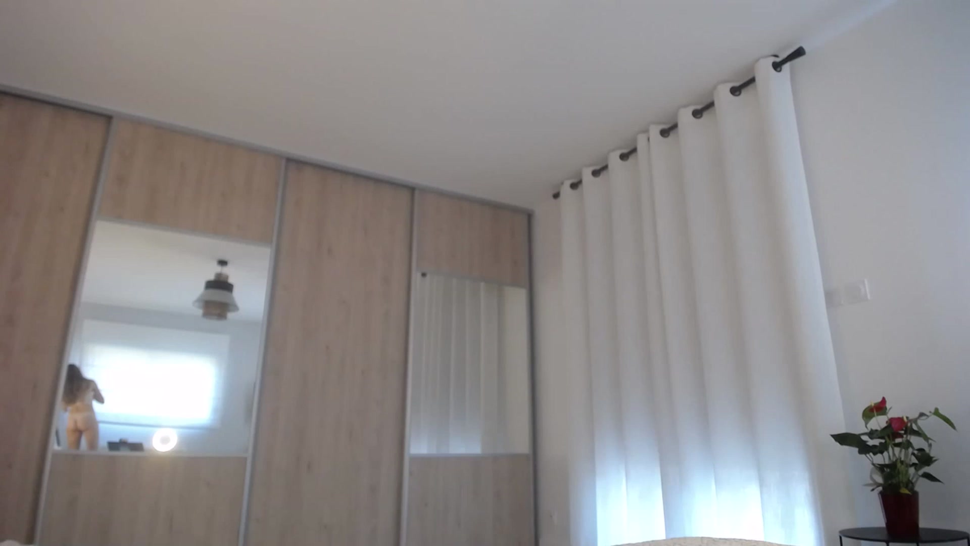 Gallery image thumbnail from ImKeira's myfreecams stream on, 02/05/2023, 15:52 image 12 of 20