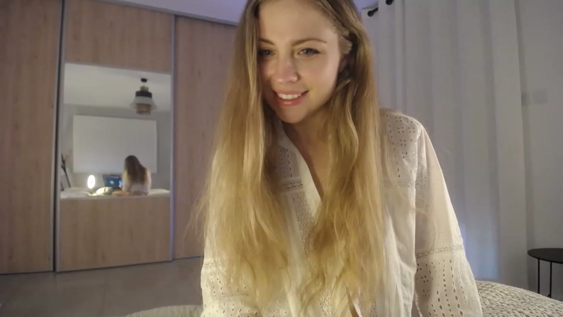 Gallery image thumbnail from ImKeira's myfreecams stream on, 02/26/2023, 18:21 image 10 of 20